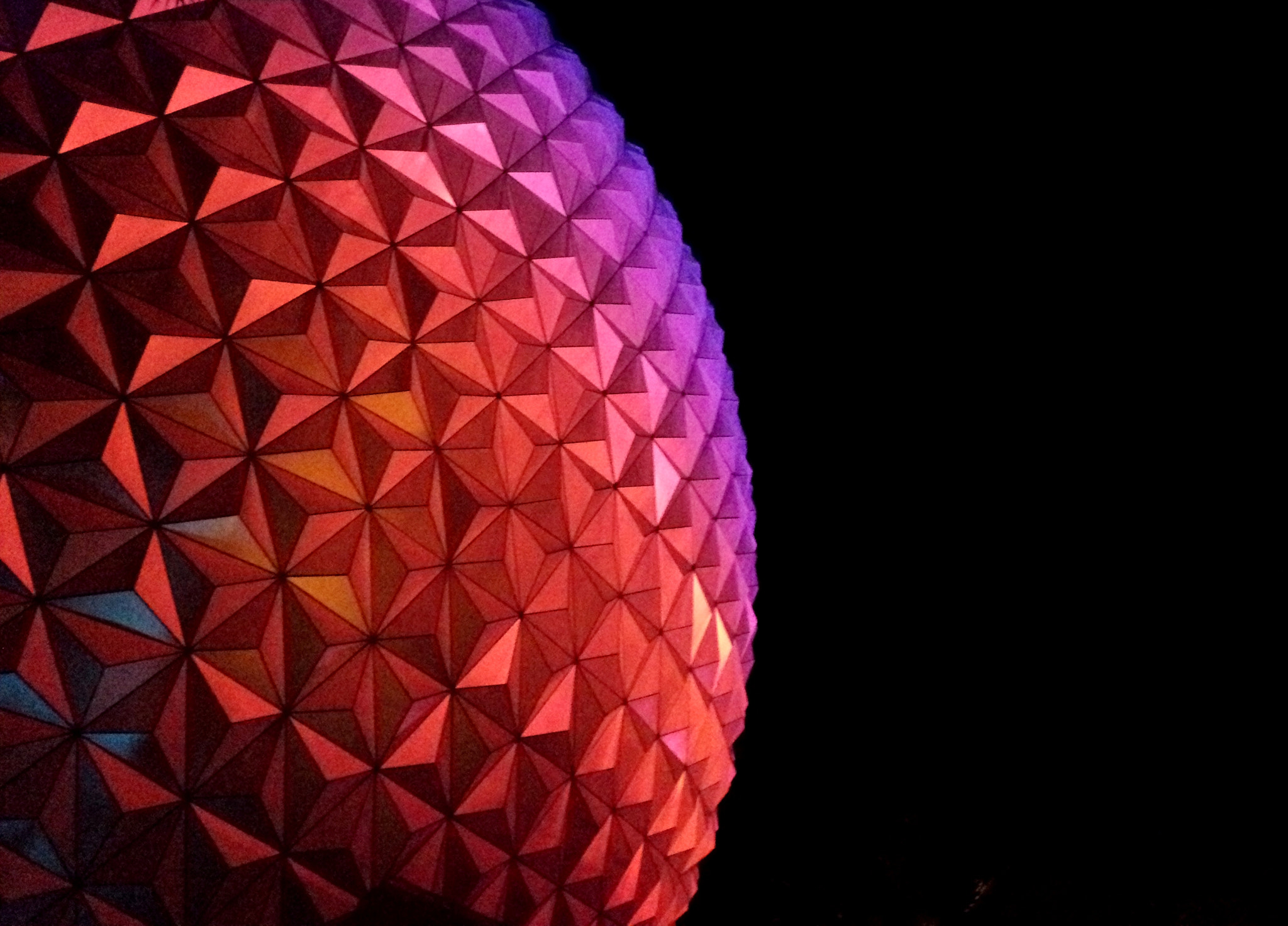 Sony DSC-S2000 sample photo. Epcot photography