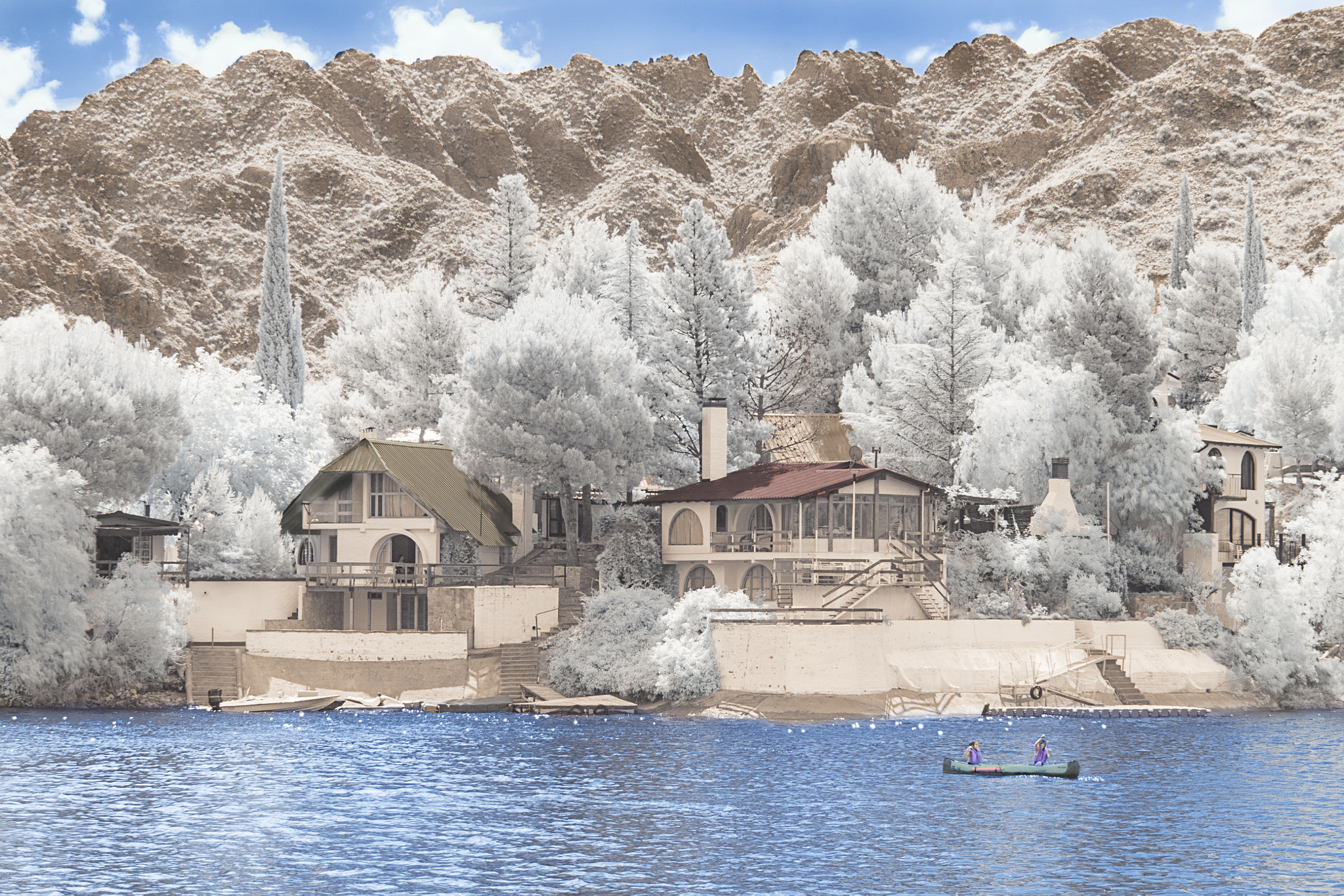 Nikon AF-S Nikkor 70-200mm F4G ED VR sample photo. Los reyunos infrared photography