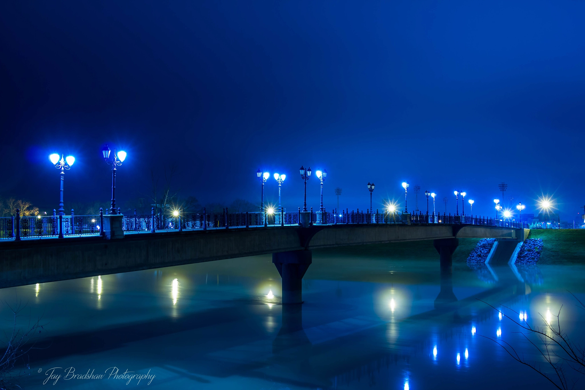 Canon EF-S 18-135mm F3.5-5.6 IS STM sample photo. Bridge to nowhere photography