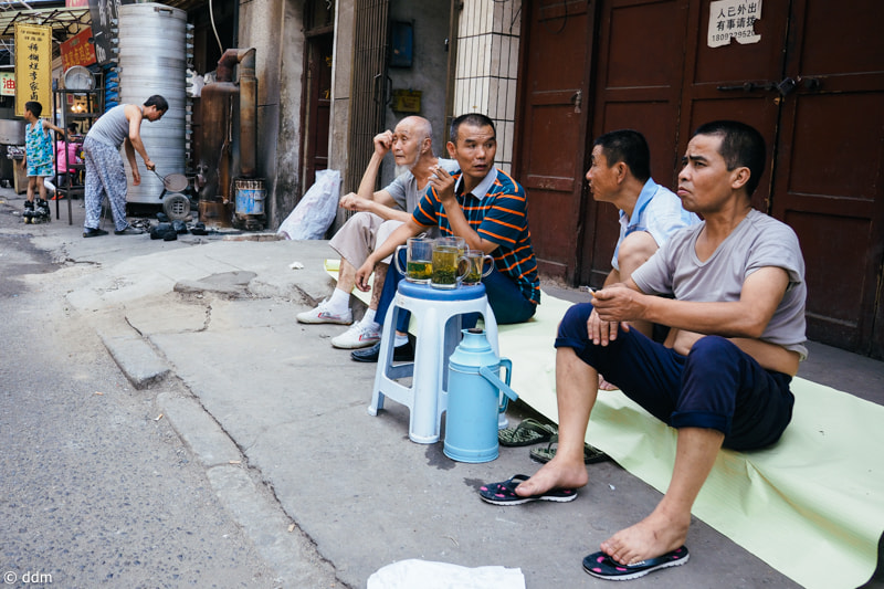 Olympus OM-D E-M10 + Panasonic Lumix G 14mm F2.5 ASPH sample photo. Streets in xi'an，china photography