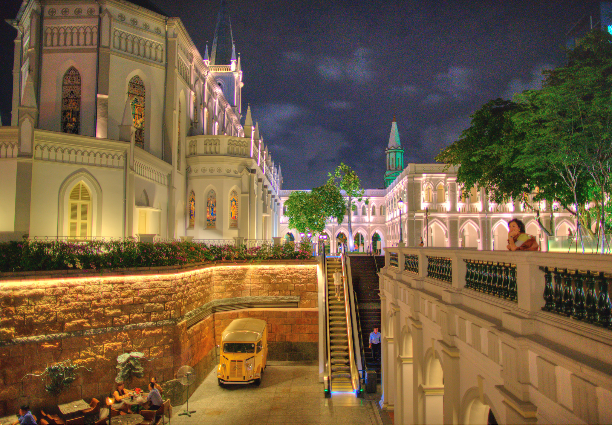 Sony a7R II sample photo. Chijmes photography