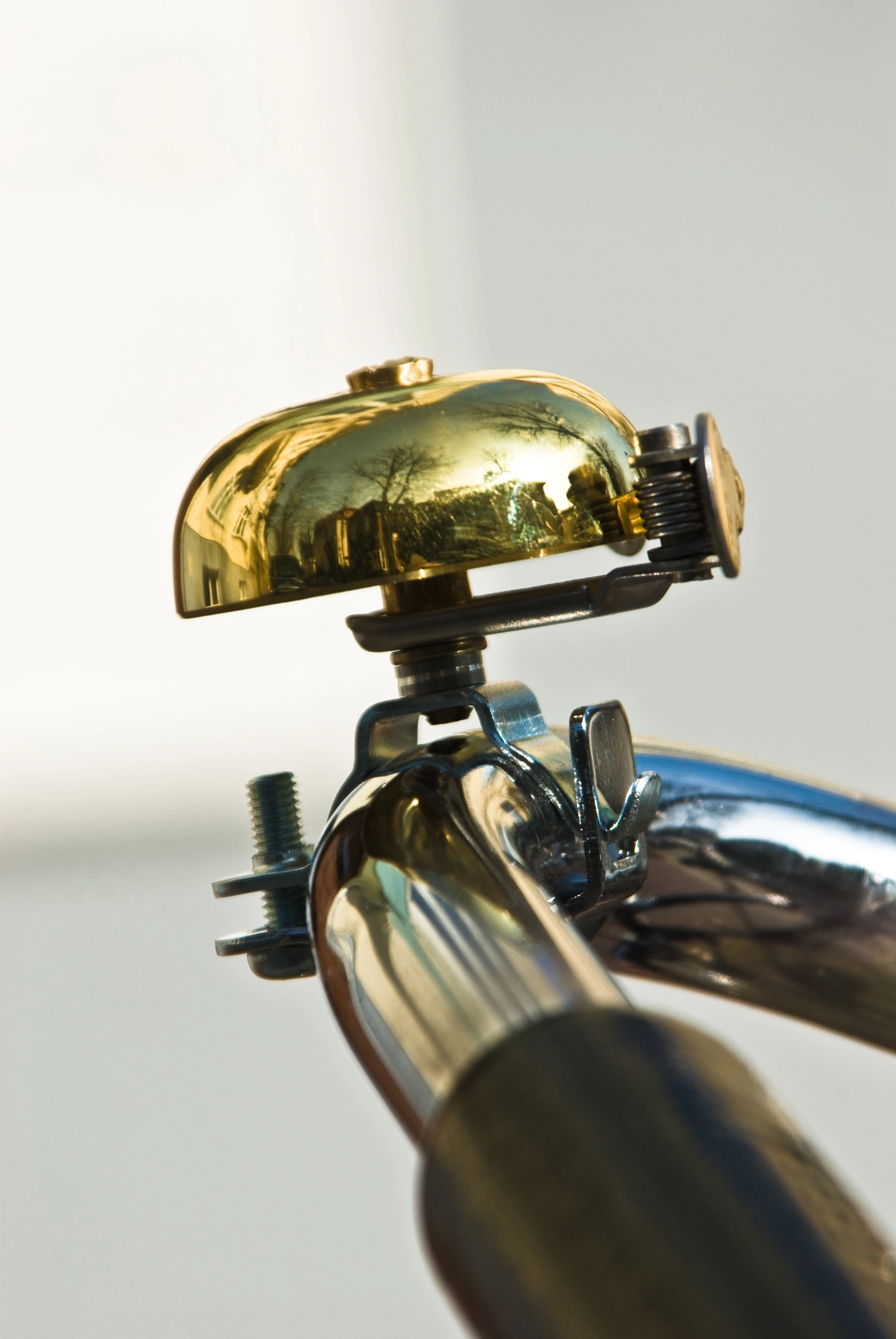 Pentax K10D sample photo. Goldene fahrradklingel / golden cycle bell photography