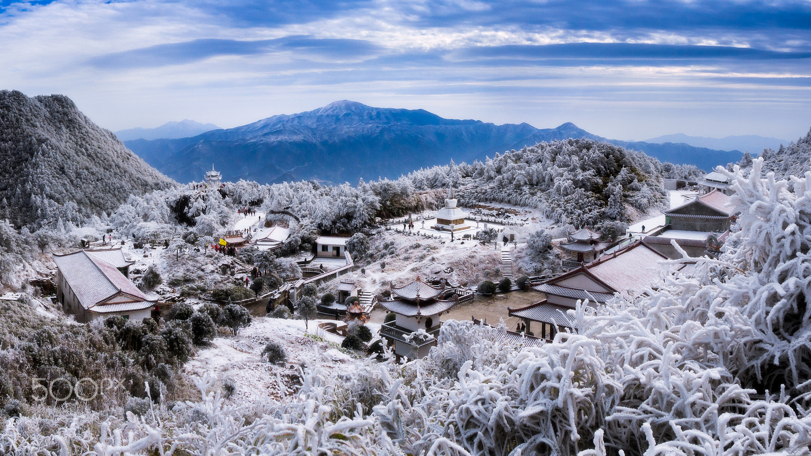Olympus OM-D E-M10 + Panasonic Lumix G 14mm F2.5 ASPH sample photo. Snow scene @ jiuxian mountain photography