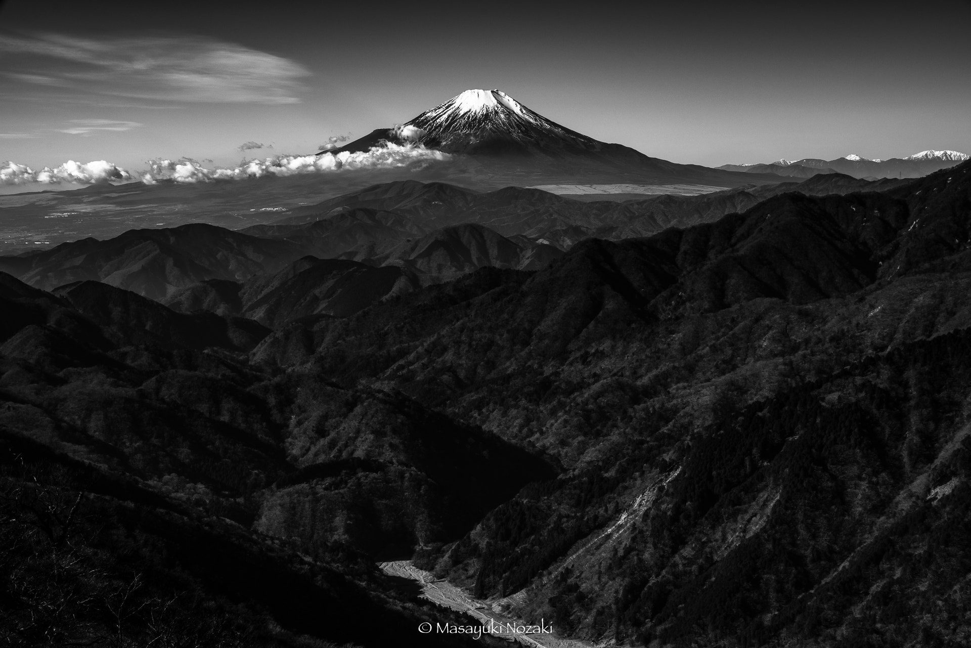 Sony a7R II sample photo. Mt.fuji in monochrome photography