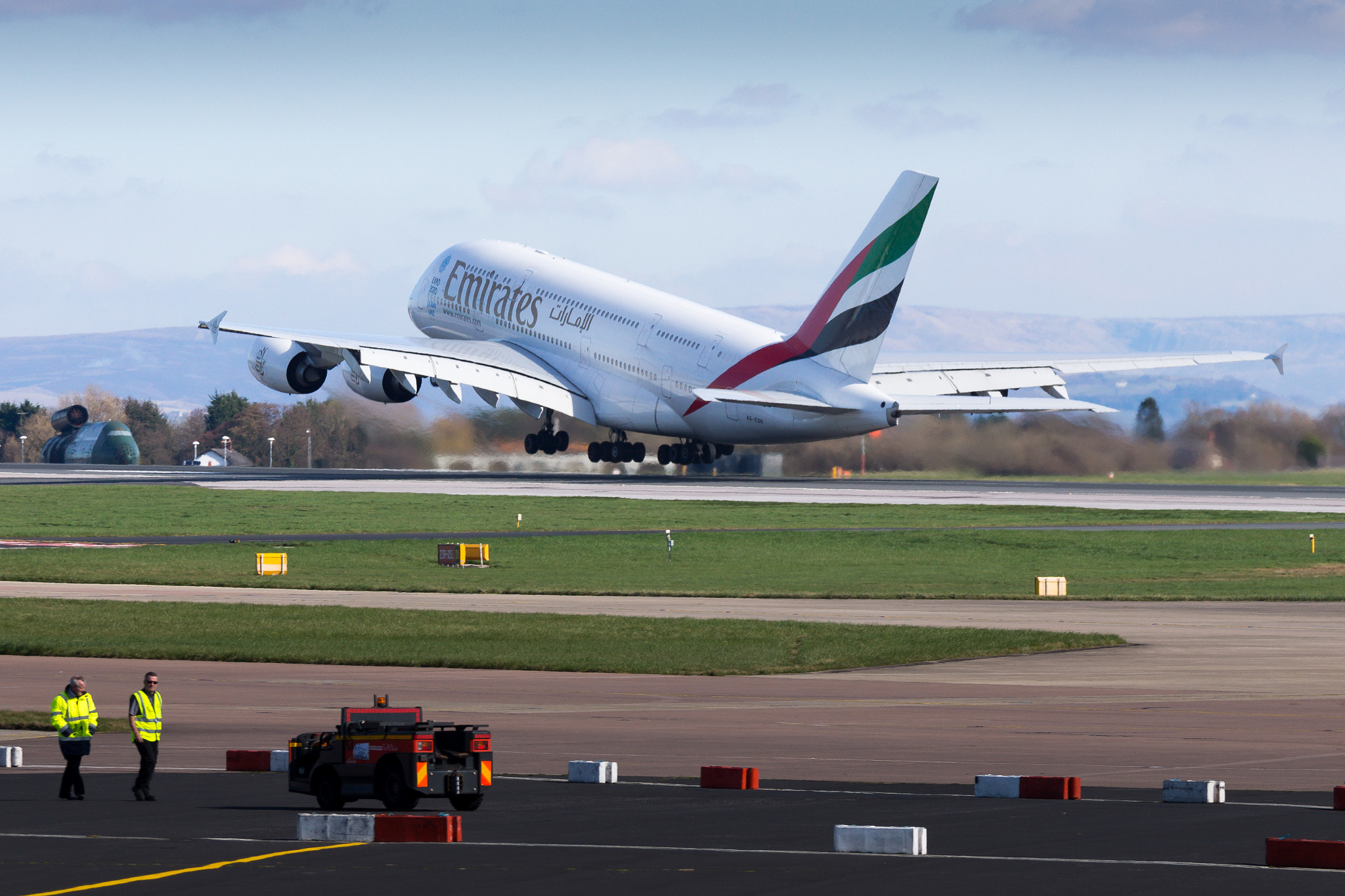 Sony 70-300mm F4.5-5.6 G SSM sample photo. A380 take-off photography