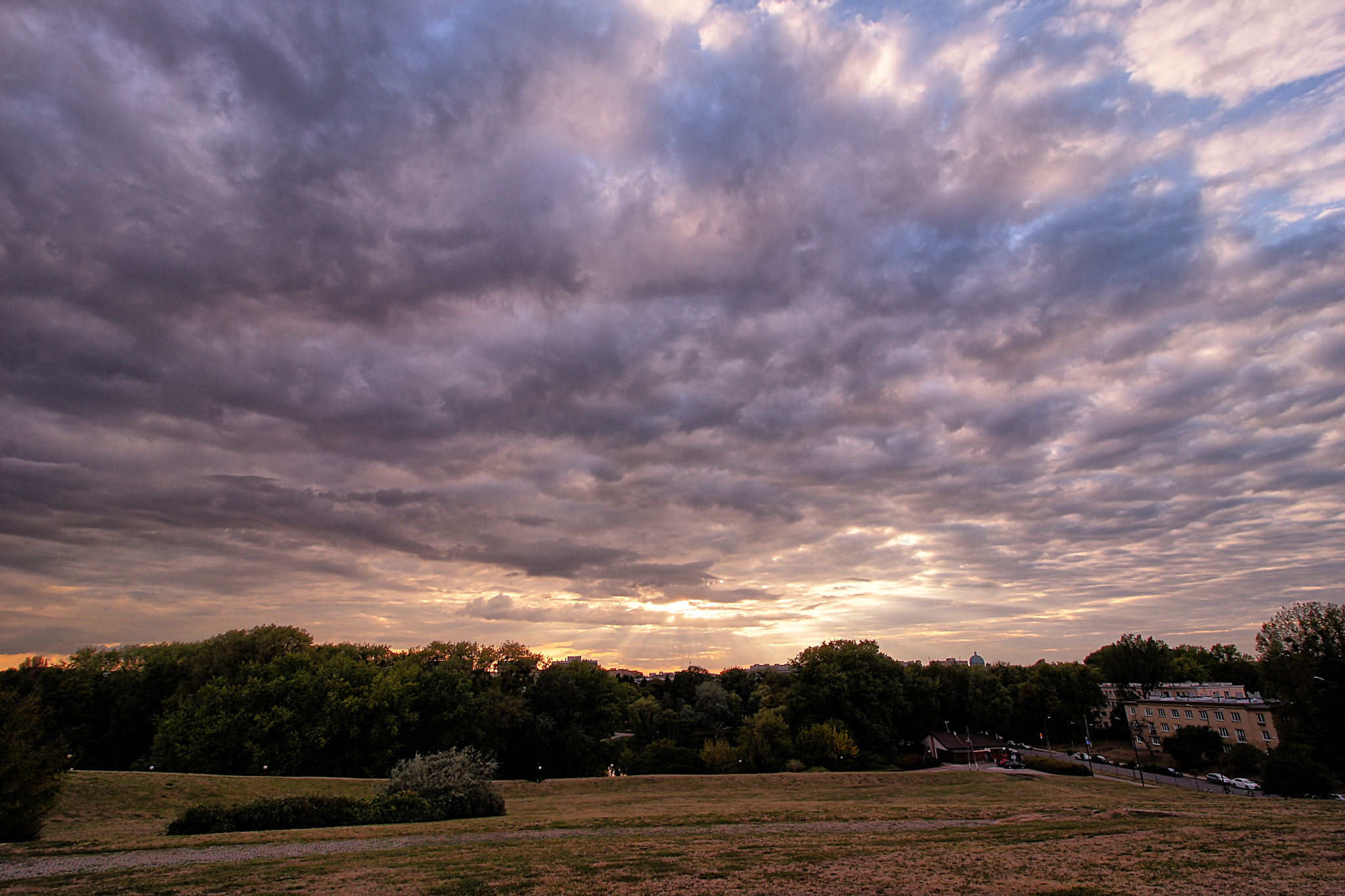 Canon EF-S 10-18mm F4.5–5.6 IS STM sample photo. Img easyhdr pro photography
