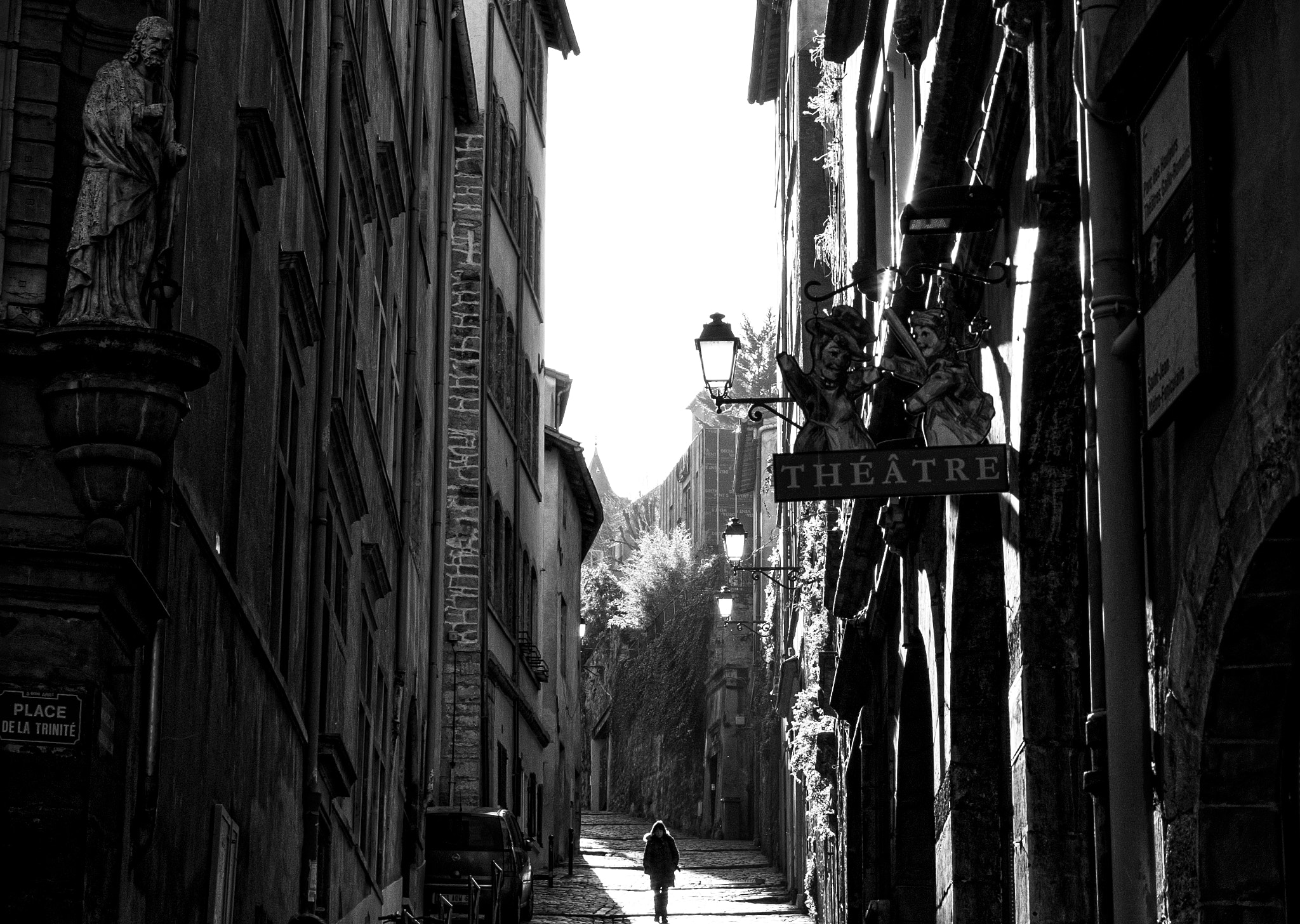Pentax K-r + Pentax smc DA 35mm F2.4 AL sample photo. Ruelle du vieux lyon photography