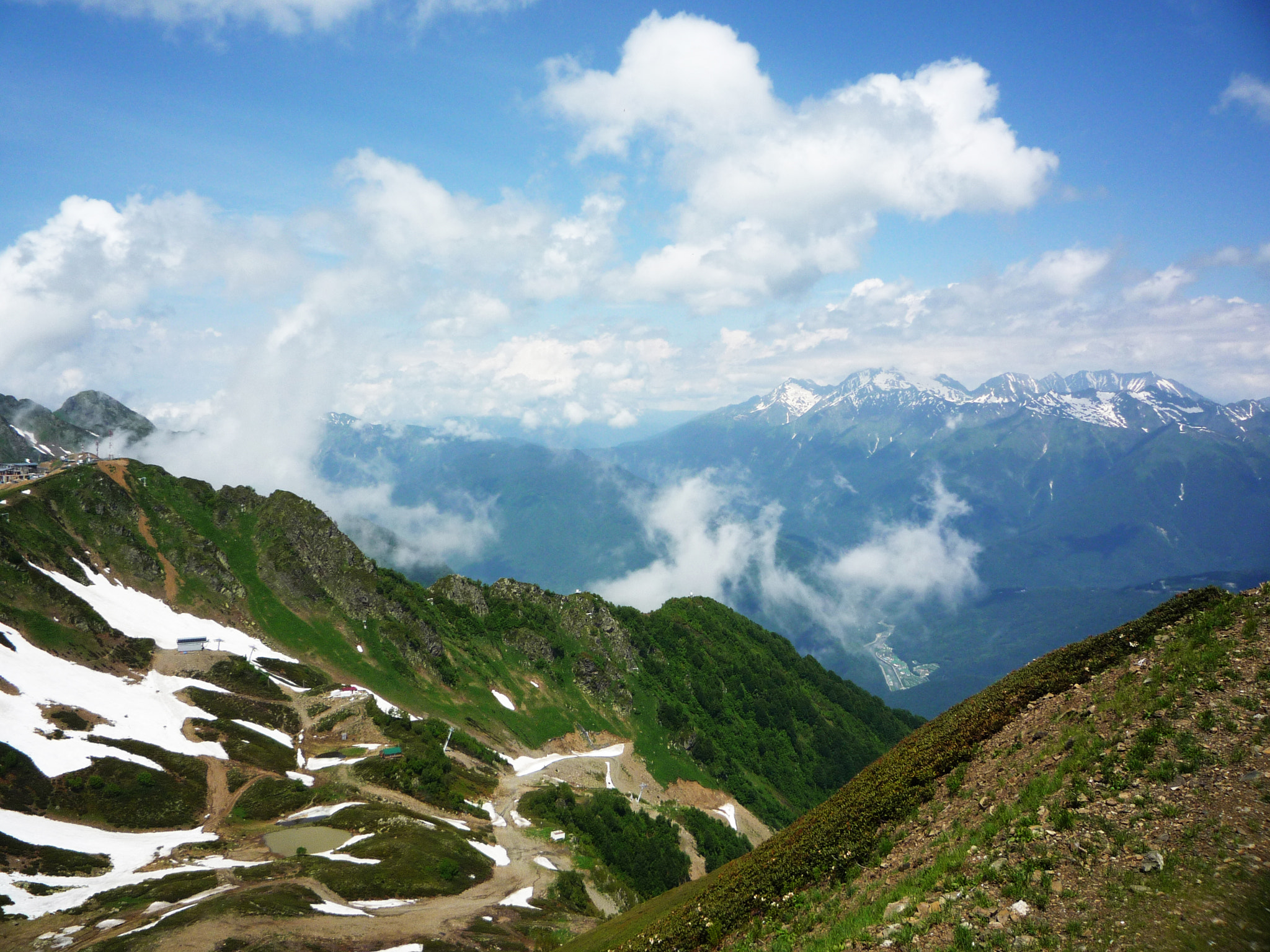 Panasonic DMC-LZ10 sample photo. Ski slopes in summer photography
