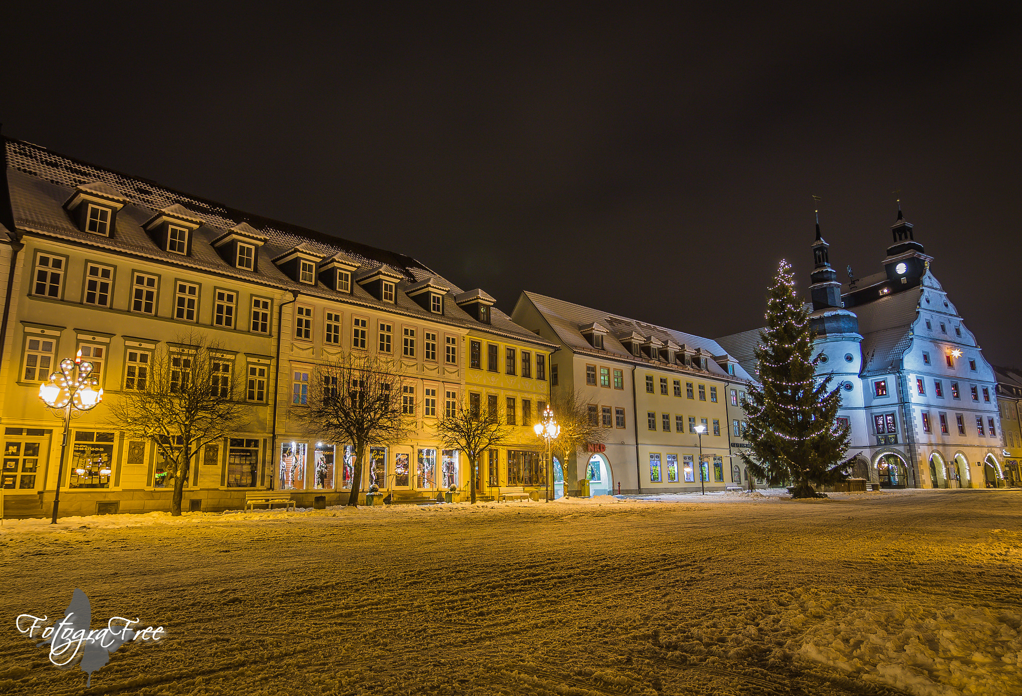 Tokina AT-X Pro 12-24mm F4 (IF) DX sample photo. Marktplatz hildburghausen photography