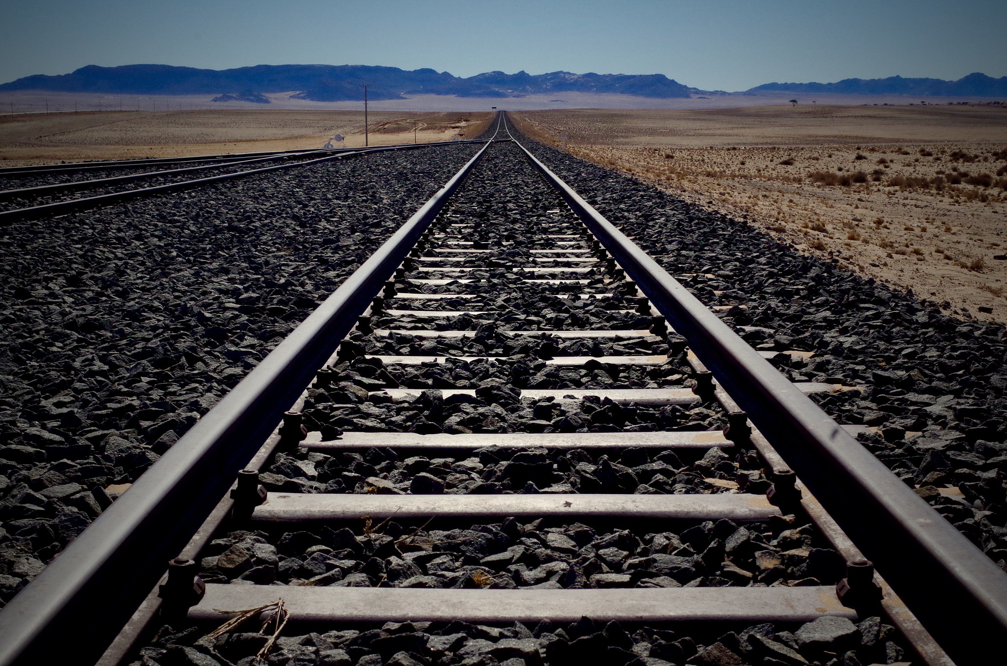 Pentax K-30 + Pentax smc DA 35mm F2.4 AL sample photo. Desert rails photography