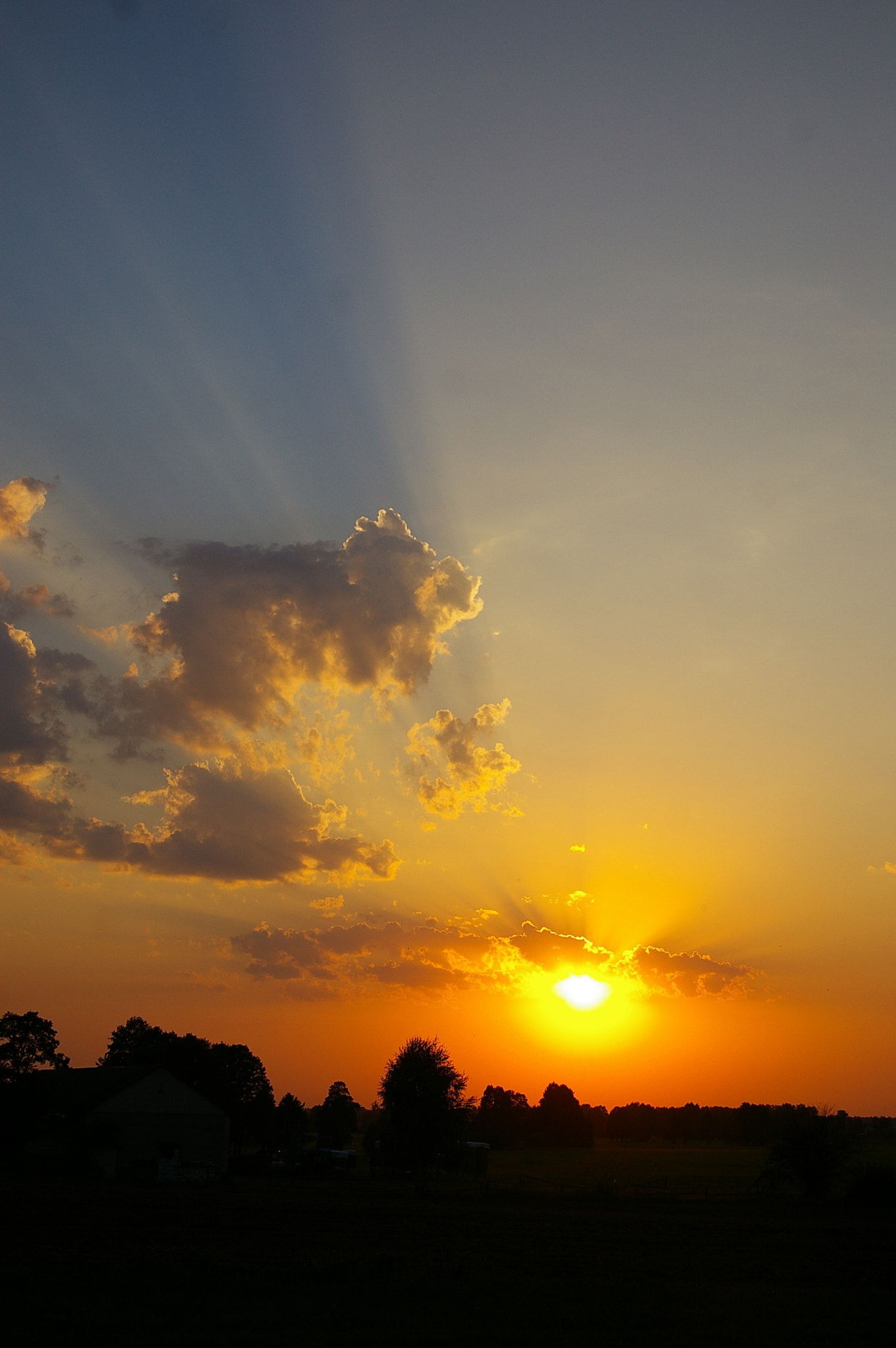 Pentax *ist DL2 sample photo. August sunset photography