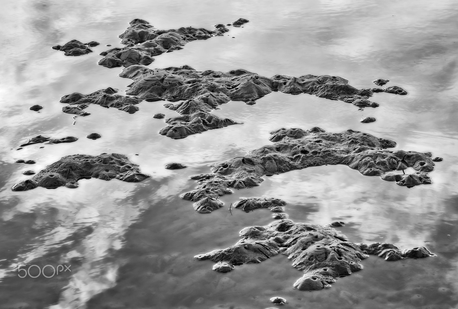 AF Zoom-Nikkor 35-70mm f/2.8D sample photo. Mudflat islands photography
