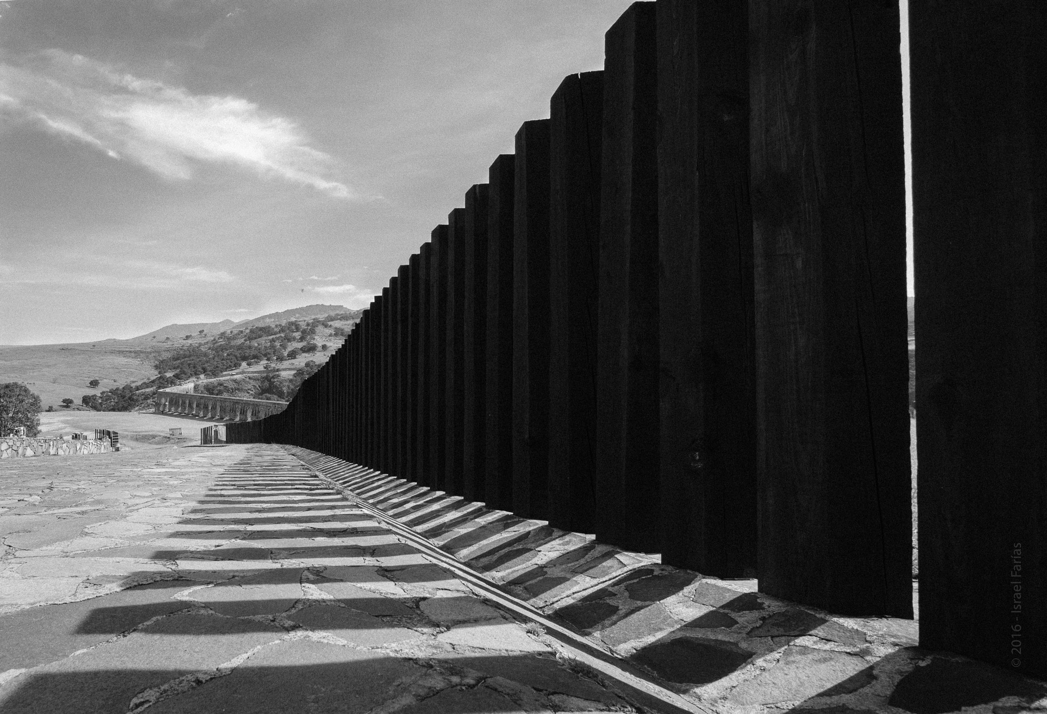 Canon EF-S 10-18mm F4.5–5.6 IS STM sample photo. Lines and shadows photography