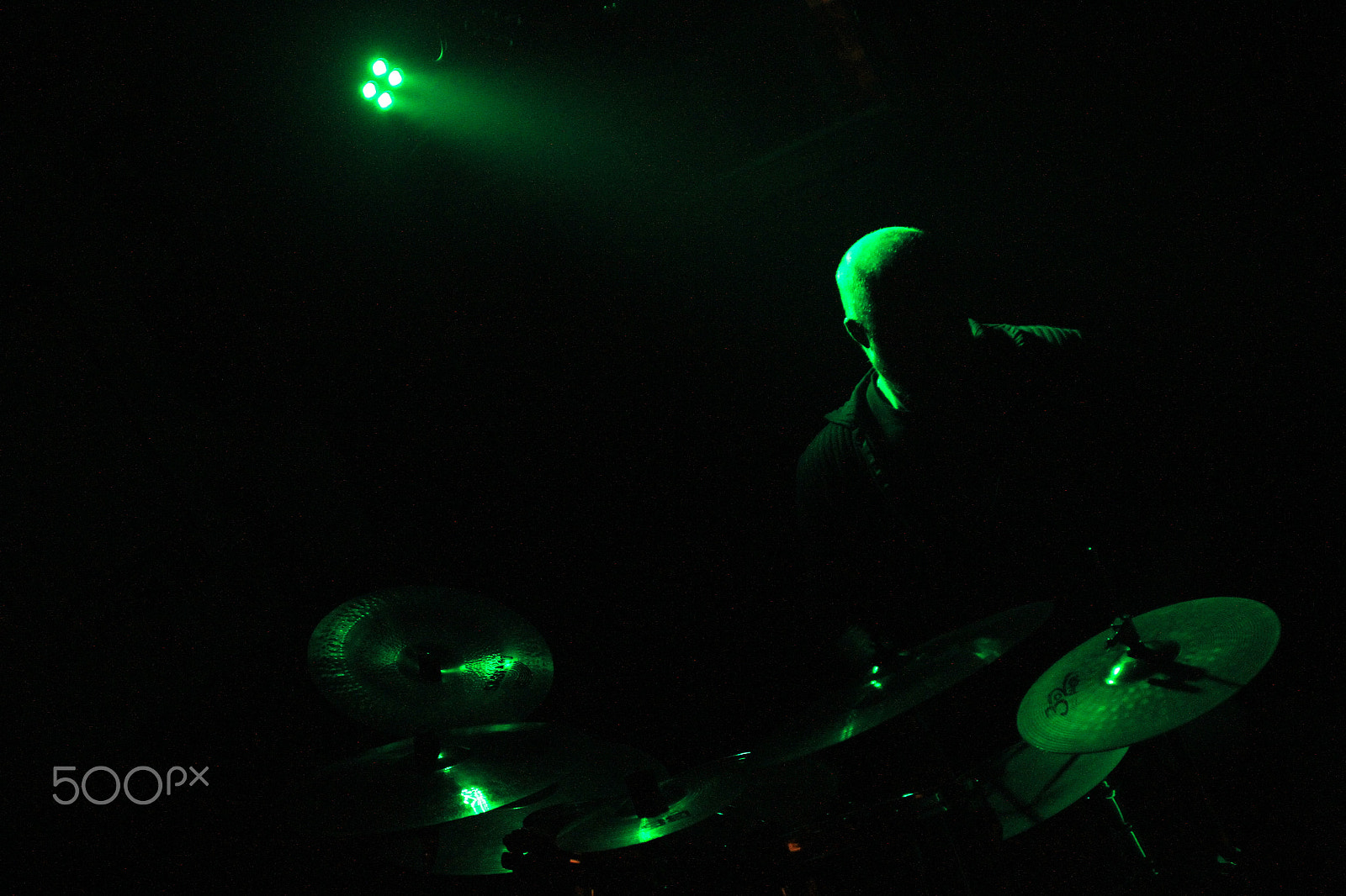 Tamron AF 28-200mm F3.8-5.6 XR Di Aspherical (IF) Macro sample photo. En fajn band rehearsal photography