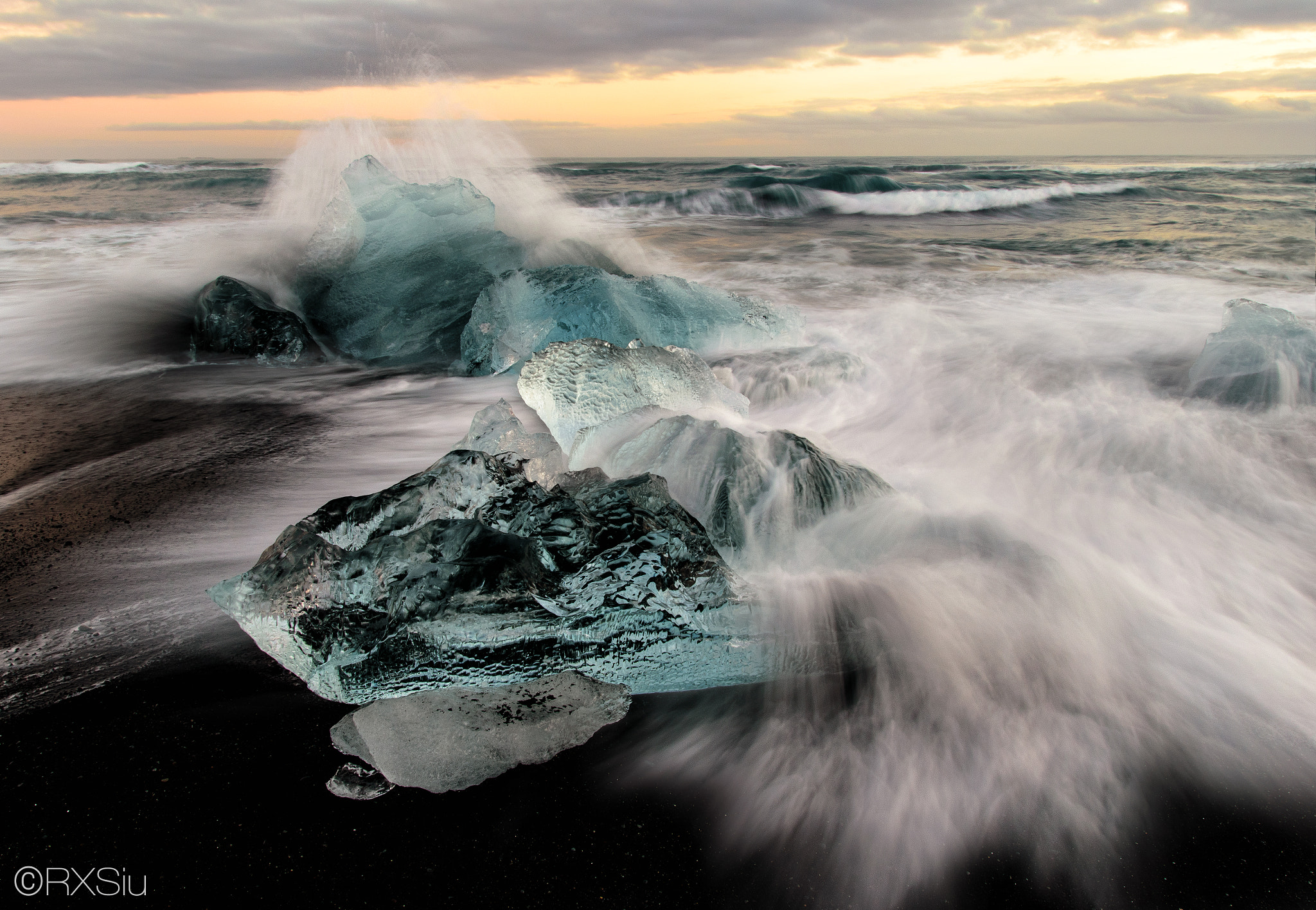 Sigma 17-70mm F2.8-4 DC Macro OS HSM sample photo. Jokulsarlon ice beach photography
