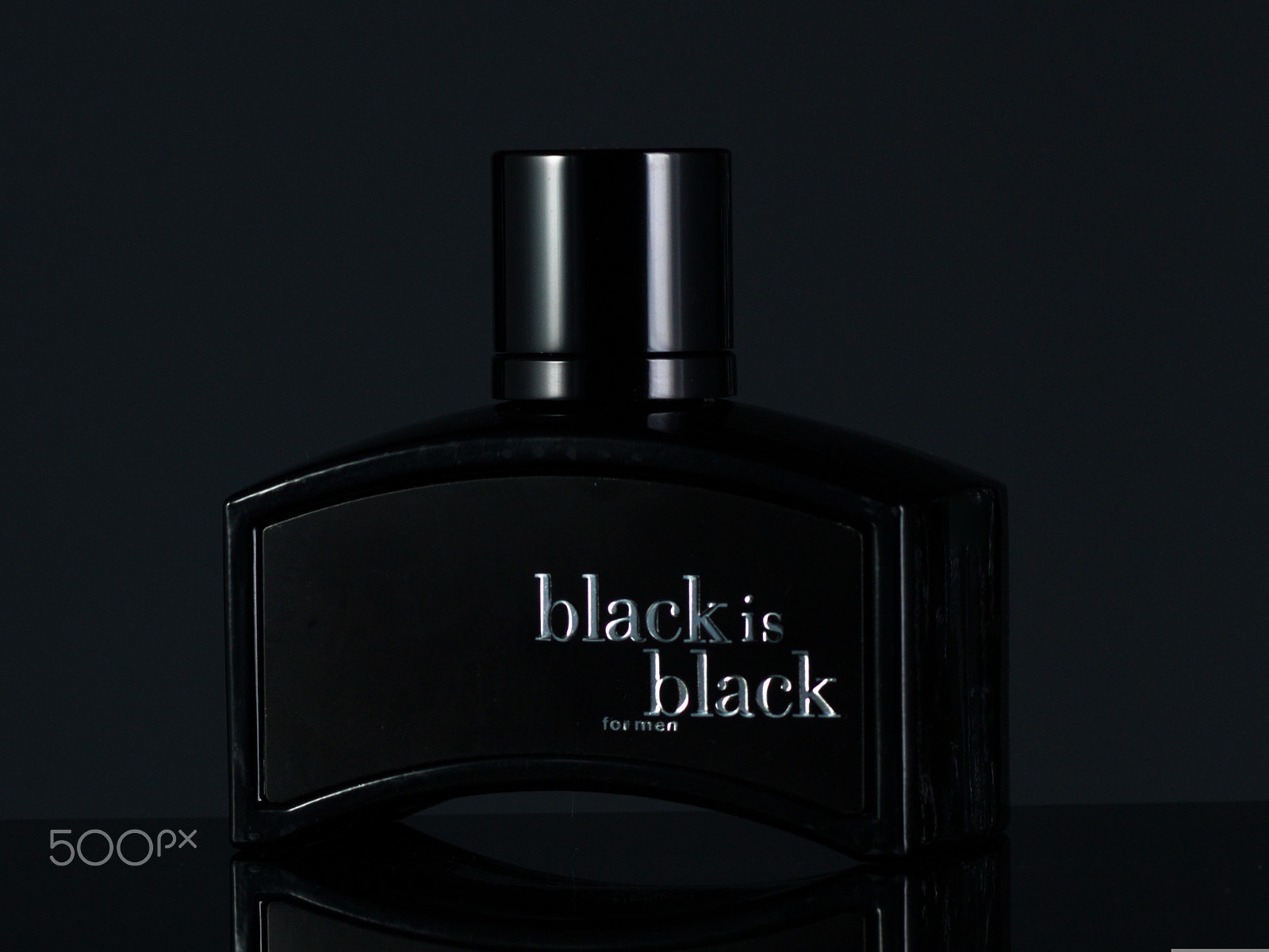 Hasselblad H4D-40 + HC 120 sample photo. Black is black photography