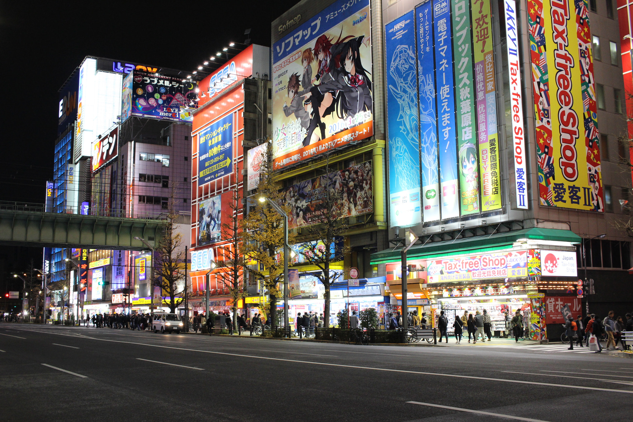 Canon EOS 100D (EOS Rebel SL1 / EOS Kiss X7) sample photo. Akiba night street.jpg photography