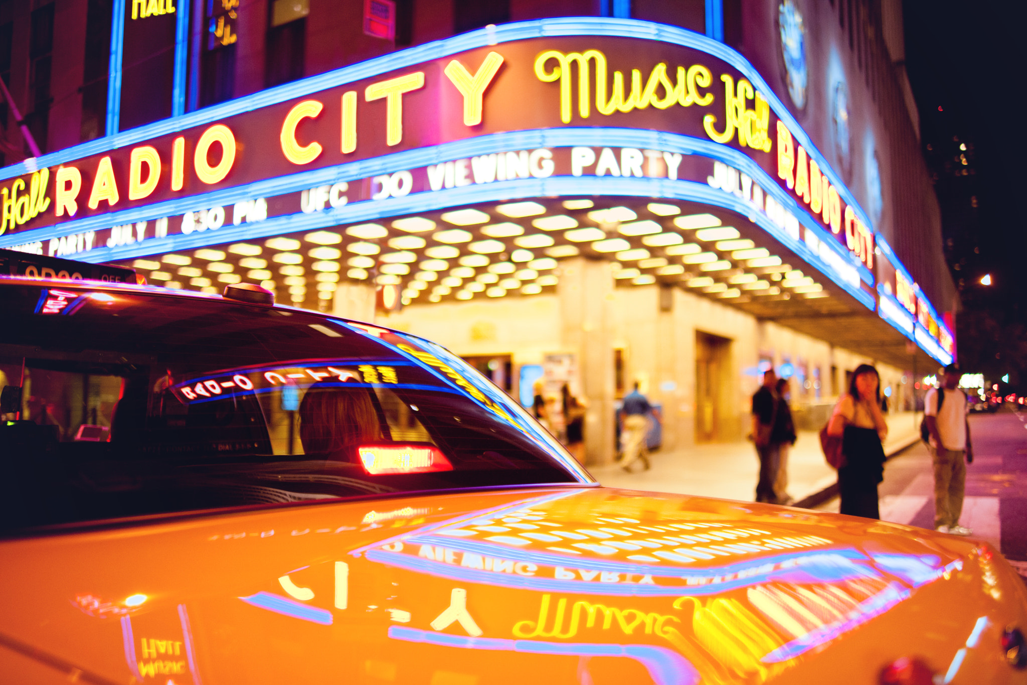 Nikon D3X + AF Nikkor 28mm f/1.4D sample photo. Radio city music hall photography