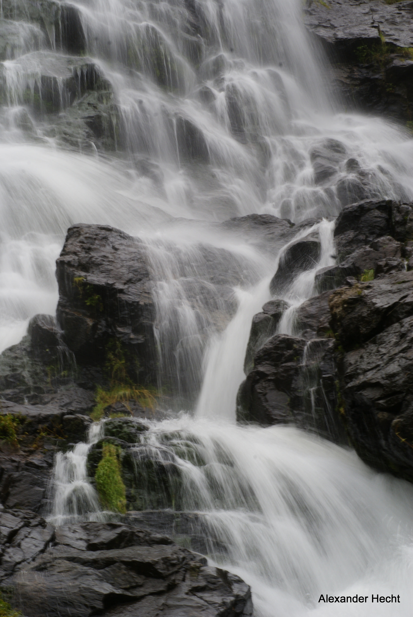 Tamron SP AF 90mm F2.8 Di Macro sample photo. Wasserfall photography