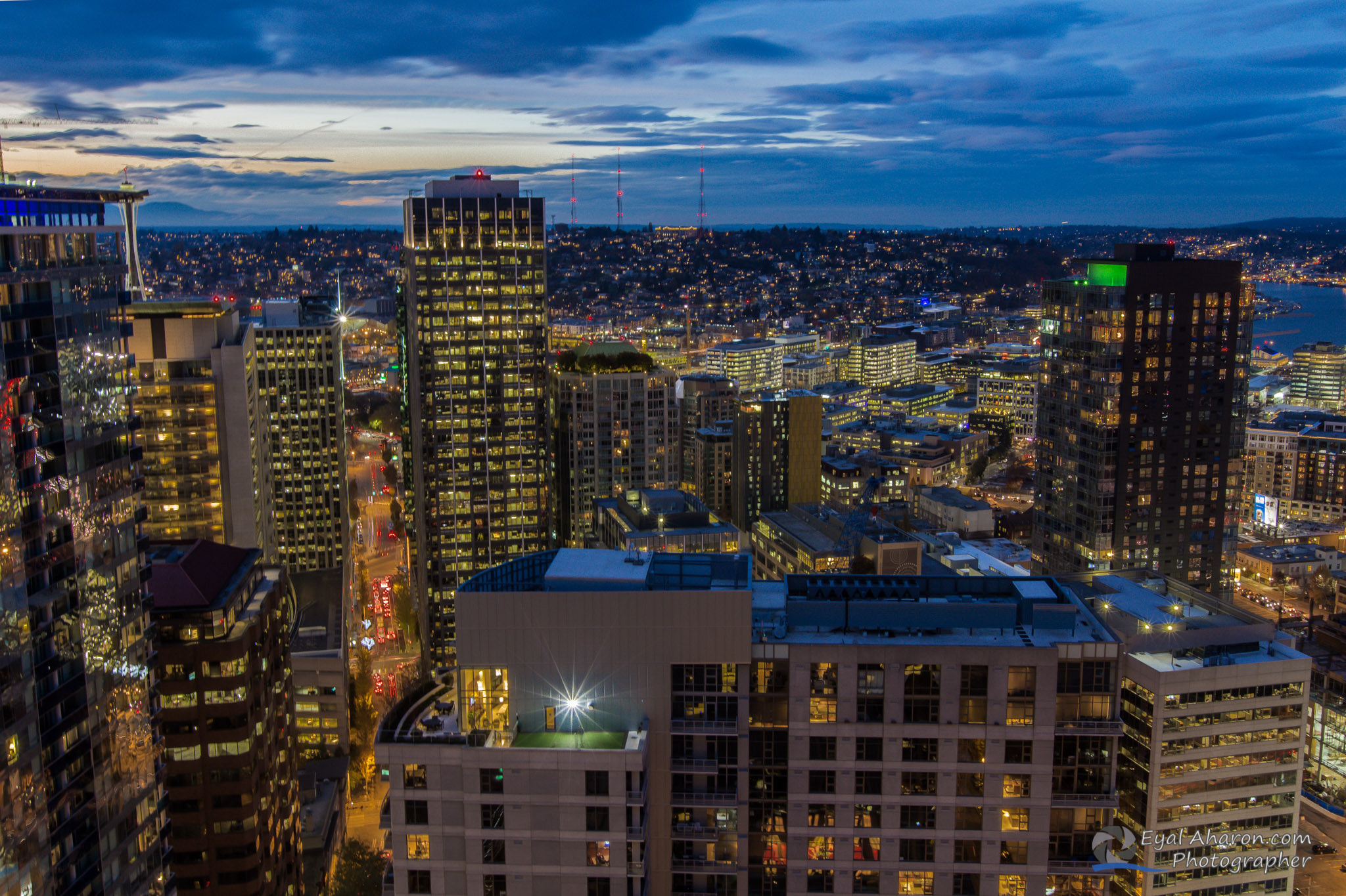 Canon EF 16-35mm F2.8L II USM sample photo. Seatle nov hdr photography