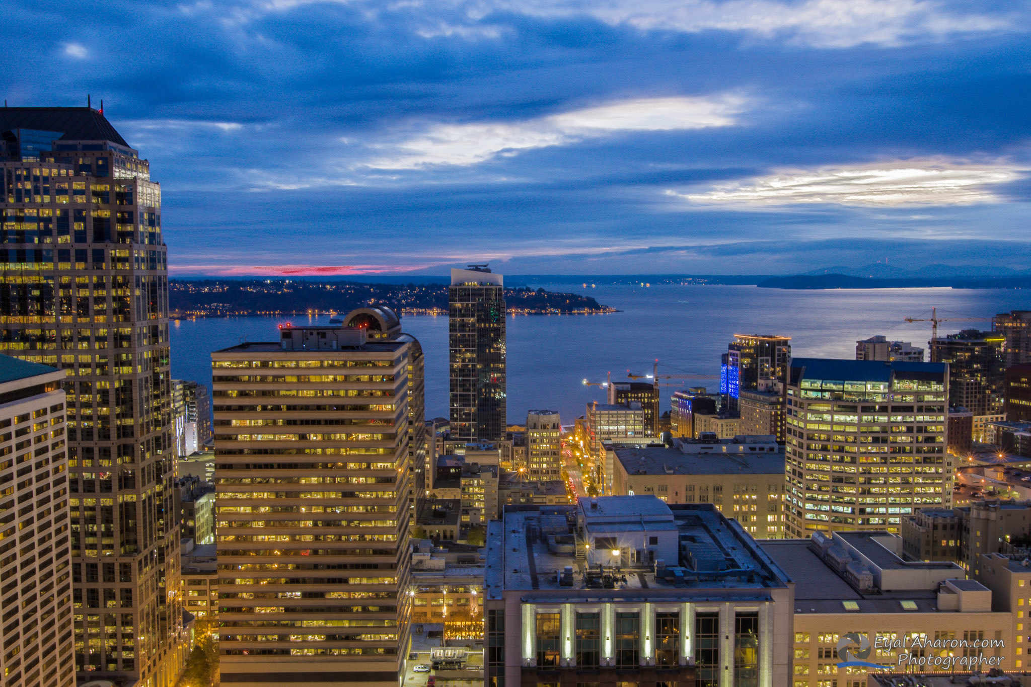 Canon EF 16-35mm F2.8L II USM sample photo. Seatle nov hdr photography