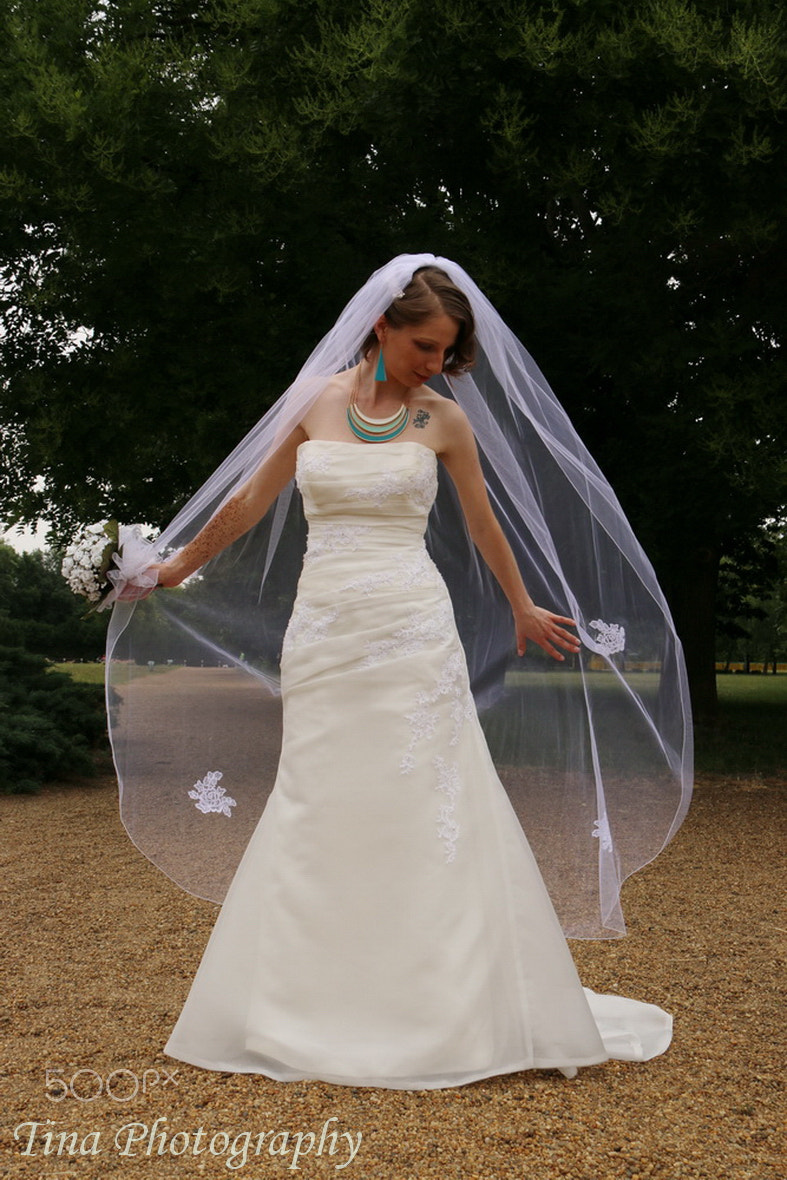 Canon EF 22-55mm f/4-5.6 USM sample photo. Bride2 photography