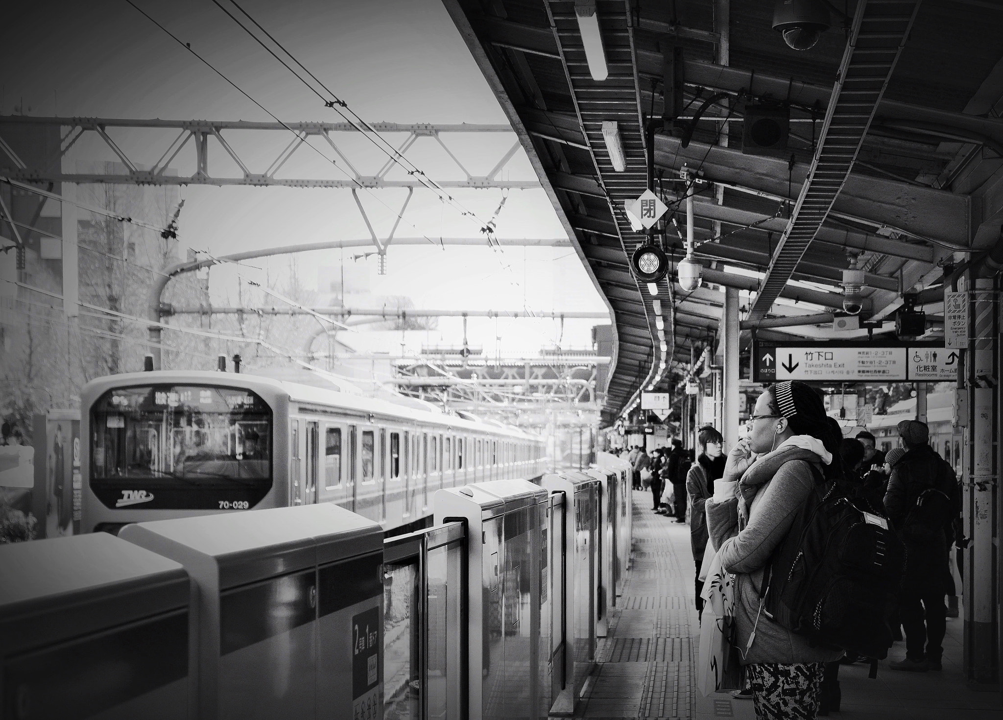 Sigma 17-70mm F2.8-4 DC Macro OS HSM | C sample photo. Tokyo moment photography
