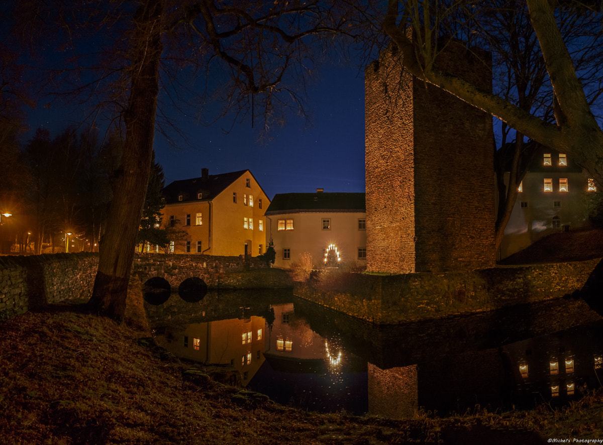 Sigma 17-70mm F2.8-4 DC Macro OS HSM sample photo. Old water castle photography