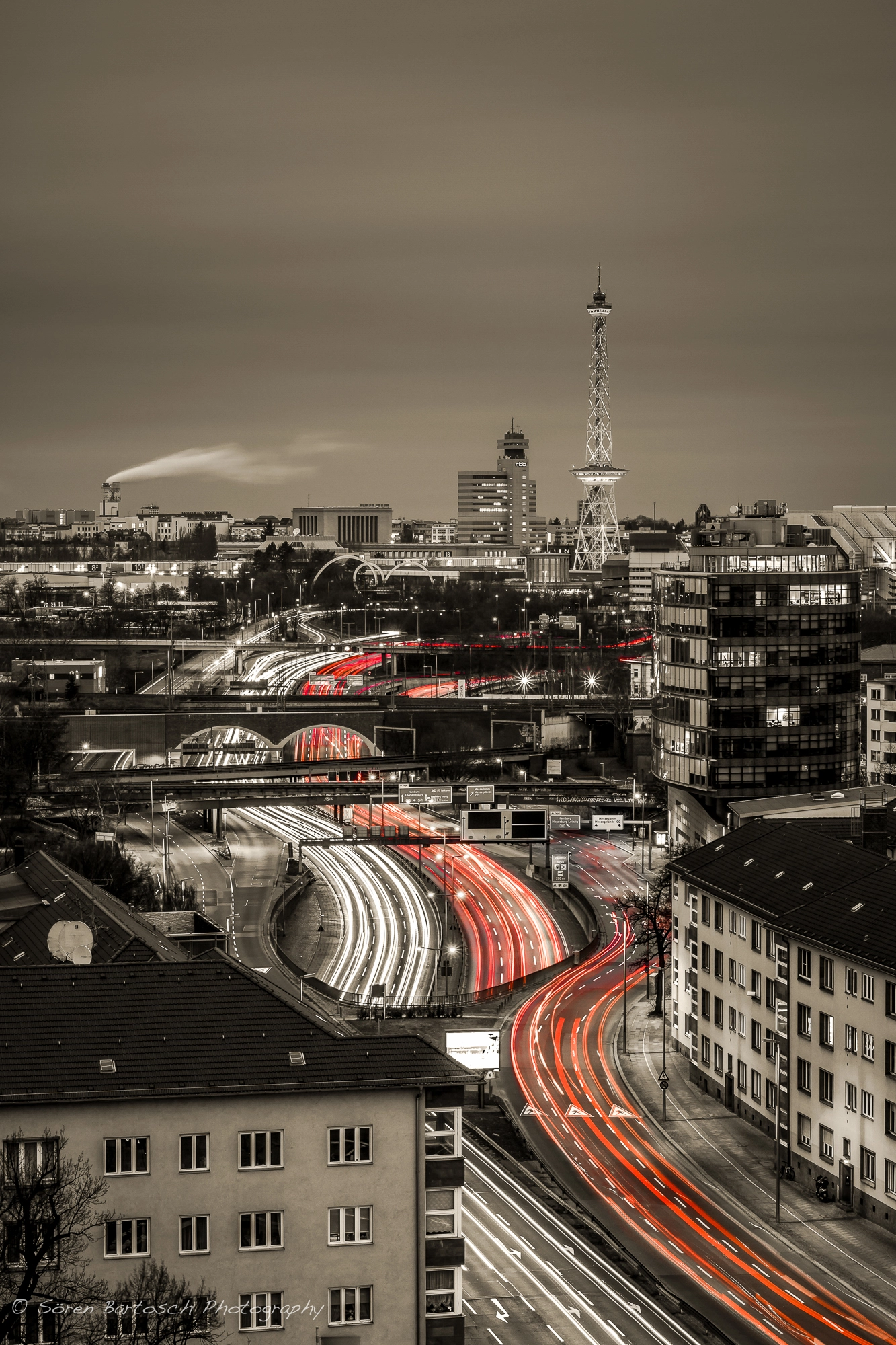 Tamron SP AF 17-50mm F2.8 XR Di II LD Aspherical (IF) sample photo. Streets of berlin photography