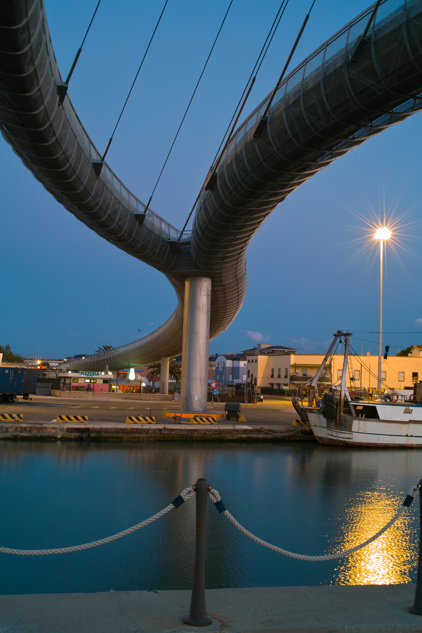 Sigma DP2s sample photo. Bridge of the sea photography
