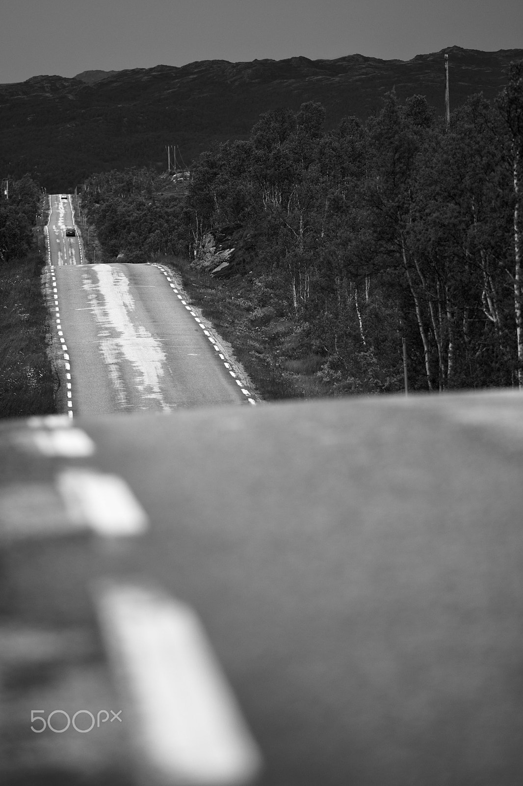 Sony Alpha DSLR-A900 + Minolta AF 200mm F2.8 HS-APO G sample photo. Road to nowhere part 2 photography