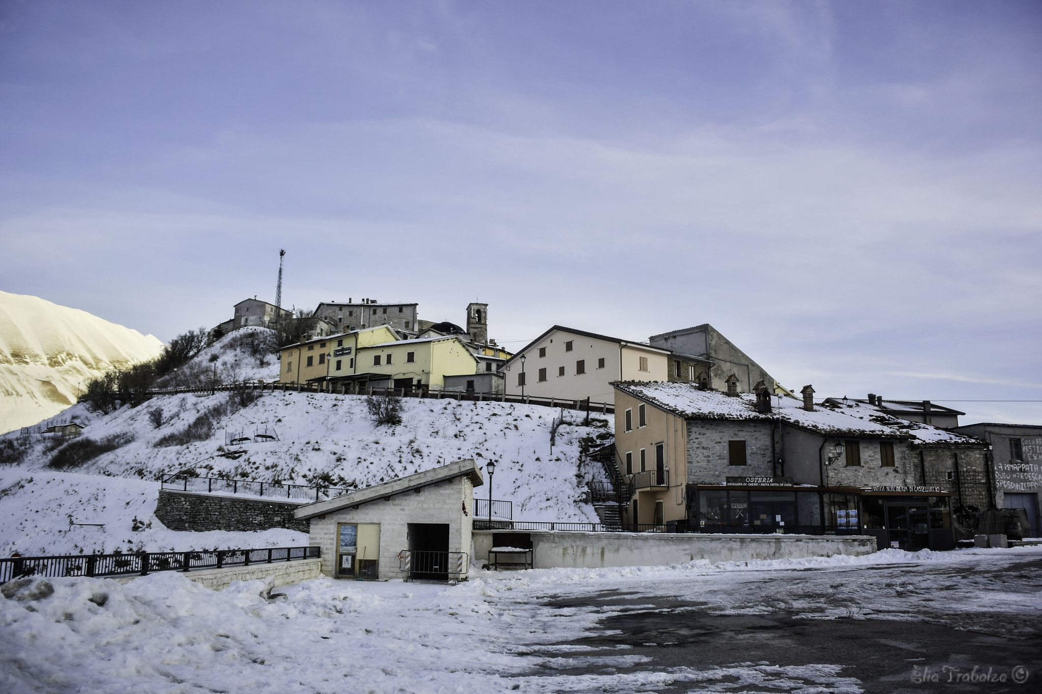 Nikon 1 J4 sample photo. Castelluccio di norcia photography