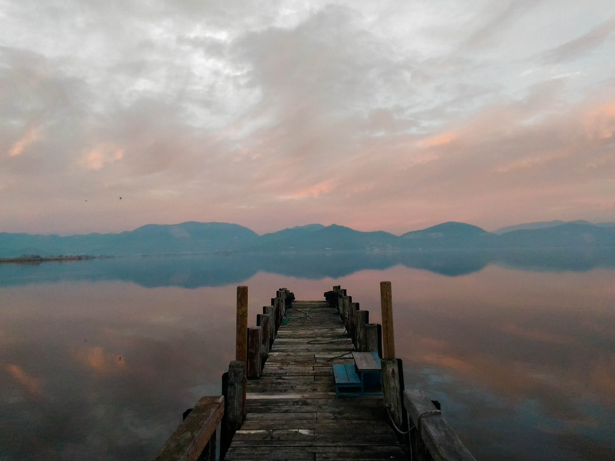 ASUS ZenFone 2 Laser (ZE500KL) sample photo. A good lake photography