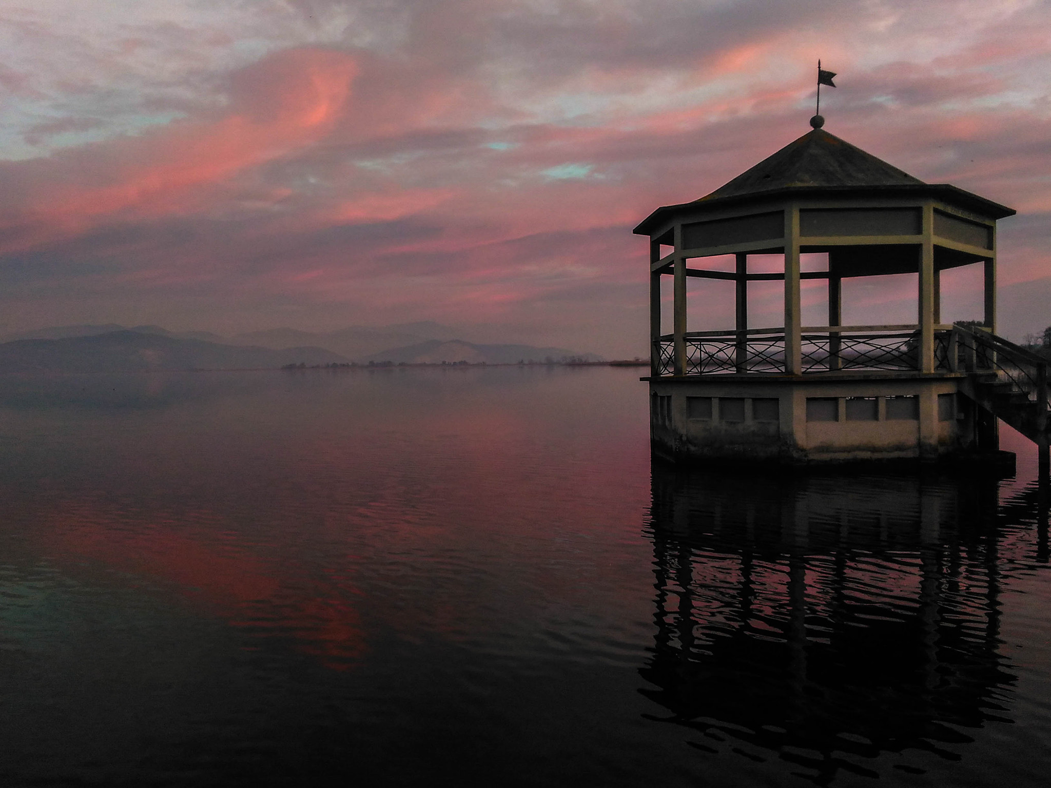 ASUS ZenFone 2 Laser (ZE500KL) sample photo. A good lake photography
