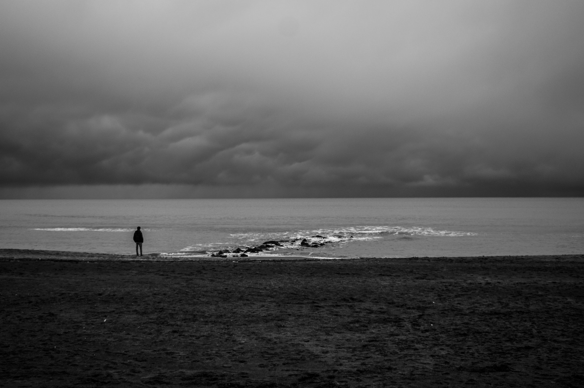 AF Zoom-Nikkor 35-80mm f/4-5.6D sample photo. Solitude photography