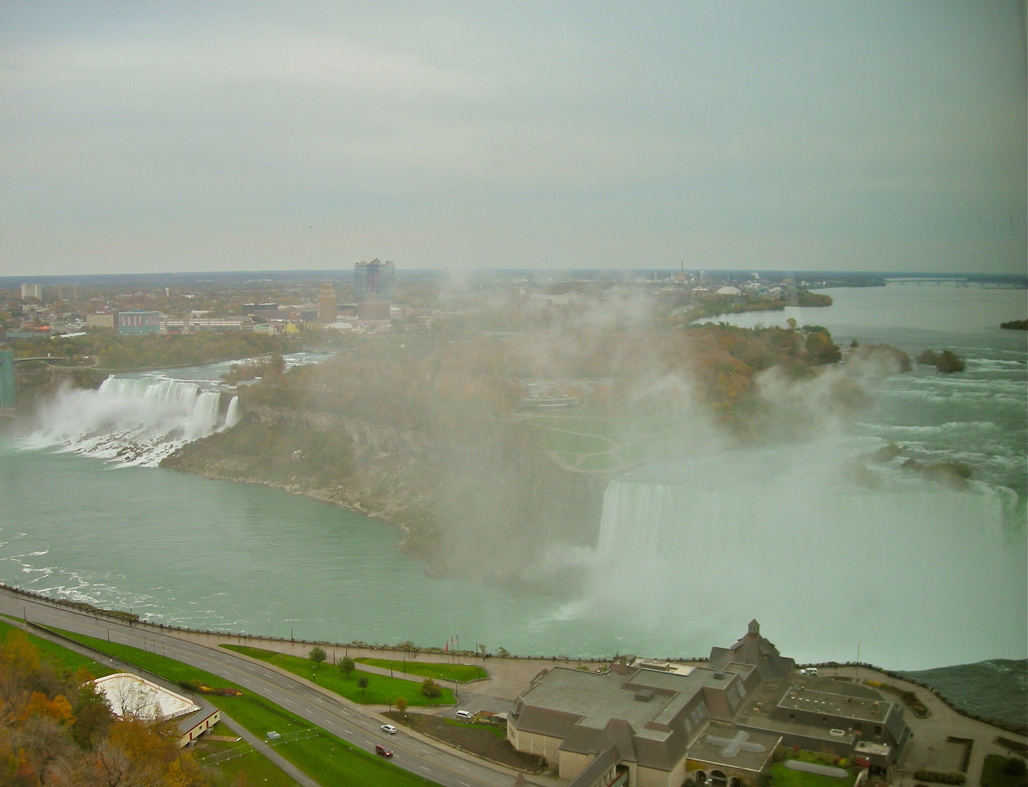 Nikon COOLPIX L12 sample photo. Niagara falls photography