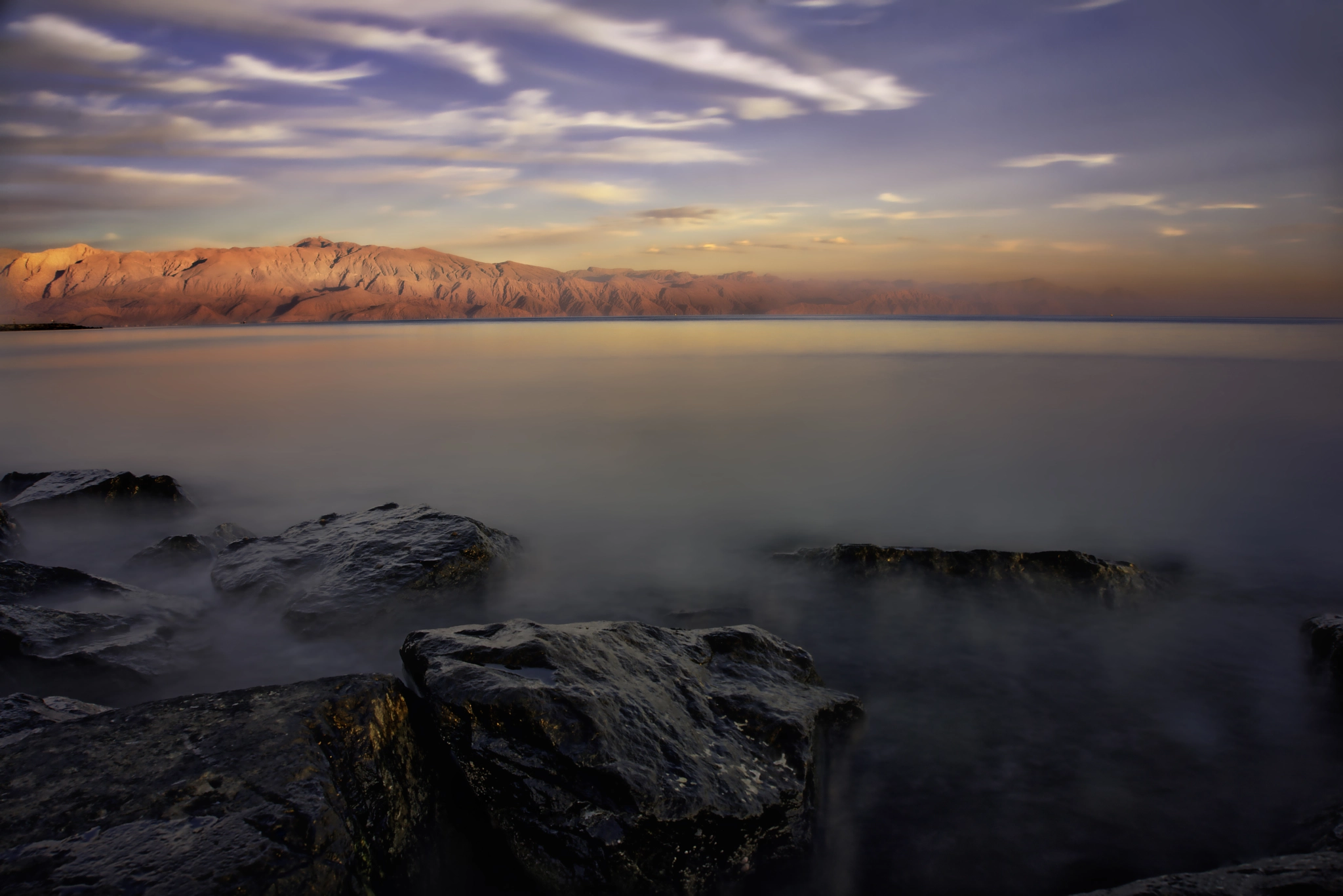 Sony a7R + Sony Vario Tessar T* FE 24-70mm F4 ZA OSS sample photo. Sunrise @ sea photography