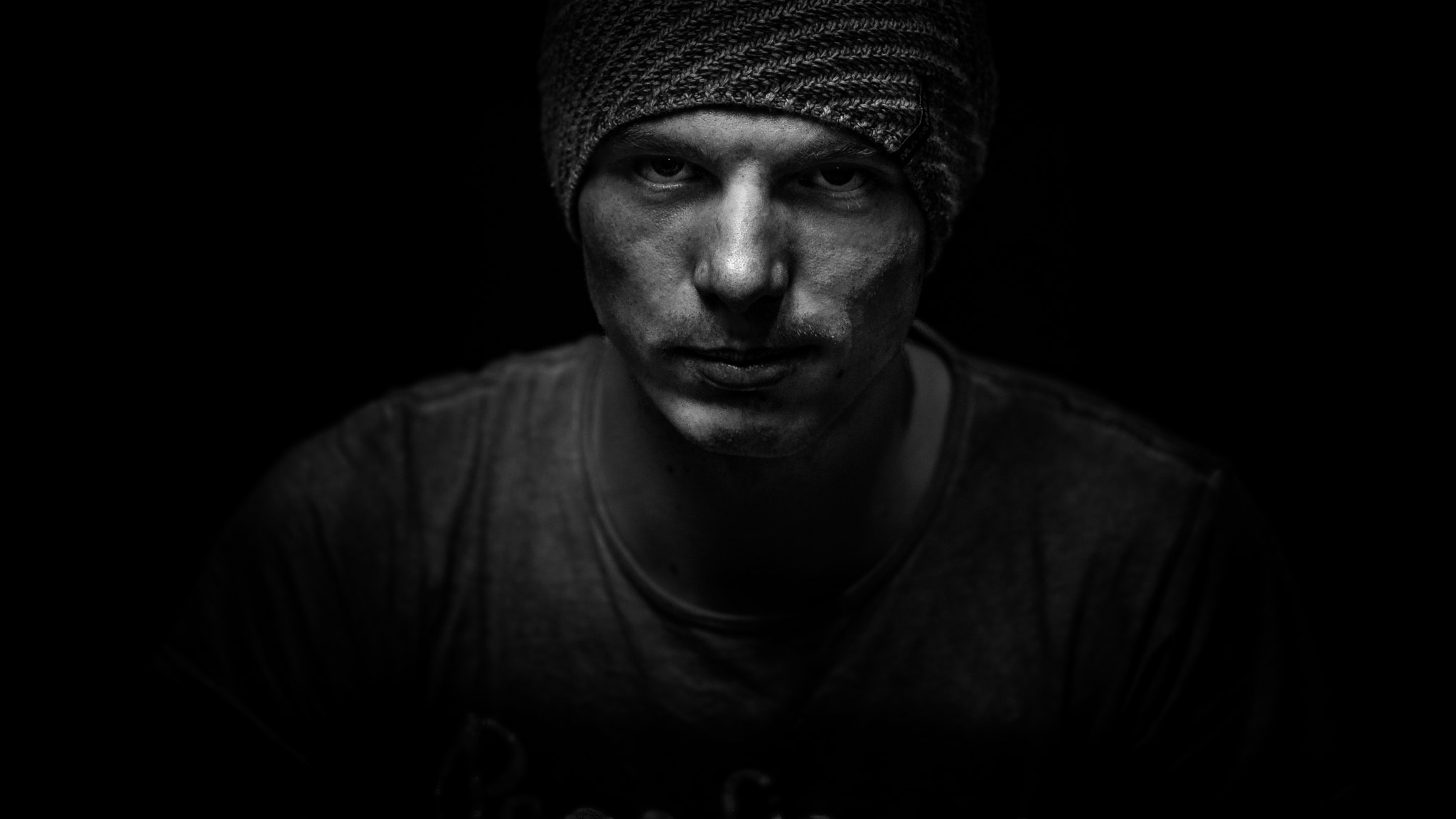 Canon EOS 6D + Canon EF 85mm F1.2 sample photo. Think about... photography