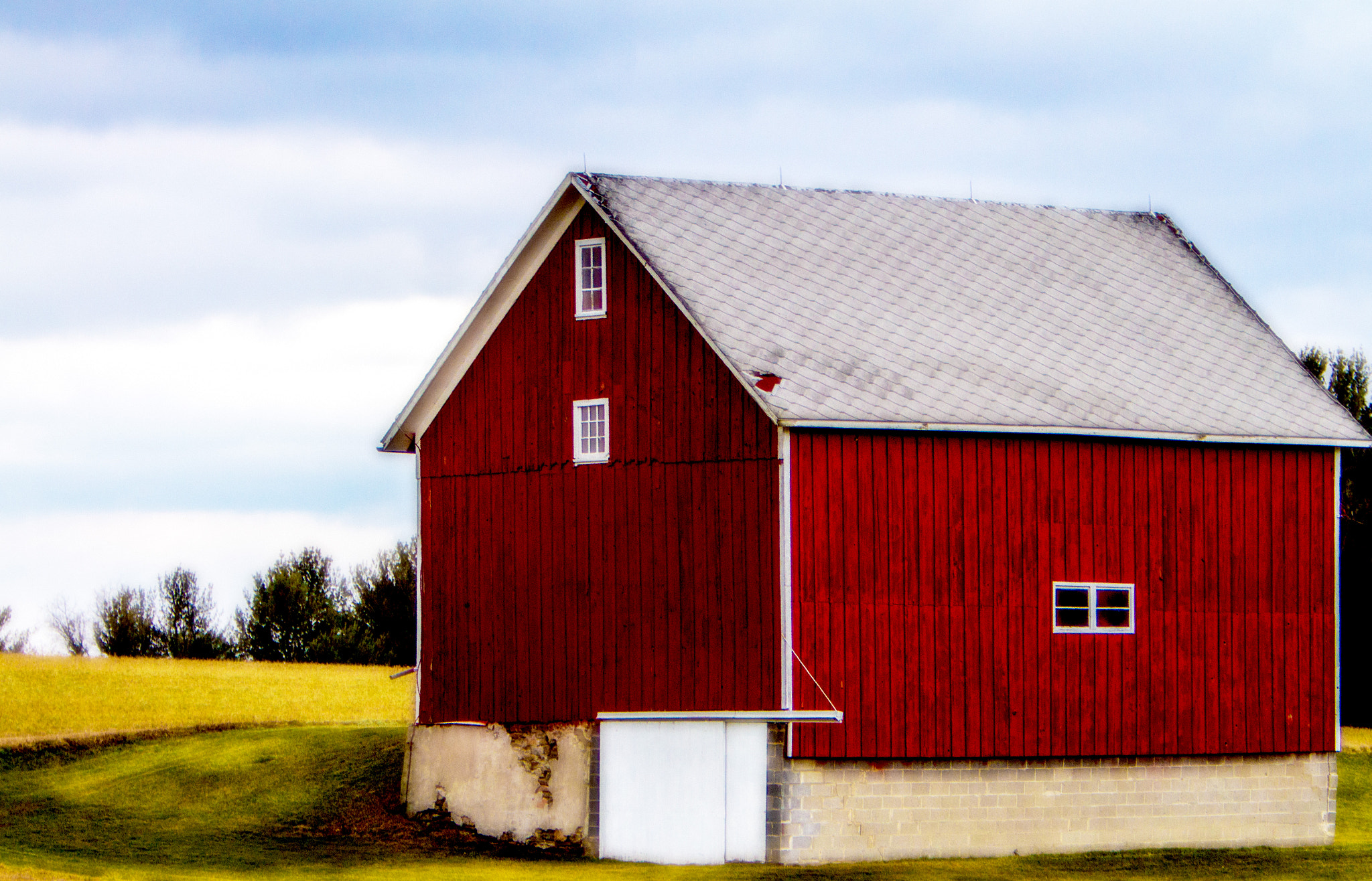 Canon EF 70-200mm F2.8L IS USM sample photo. Soft barn photography