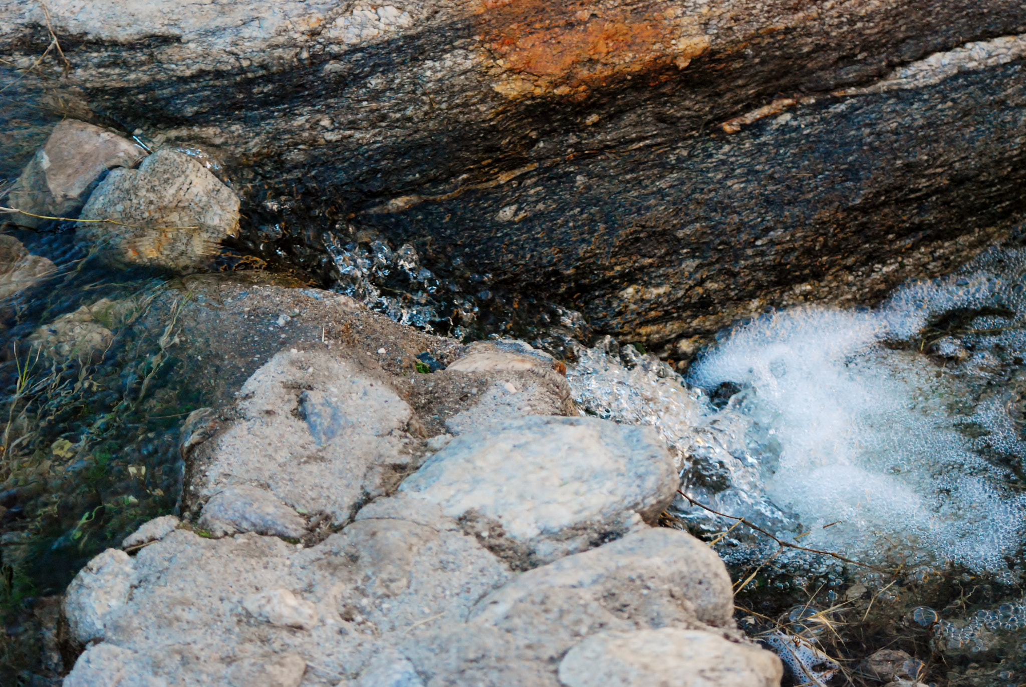 AF Nikkor 70-210mm f/4-5.6 sample photo. Stream photography