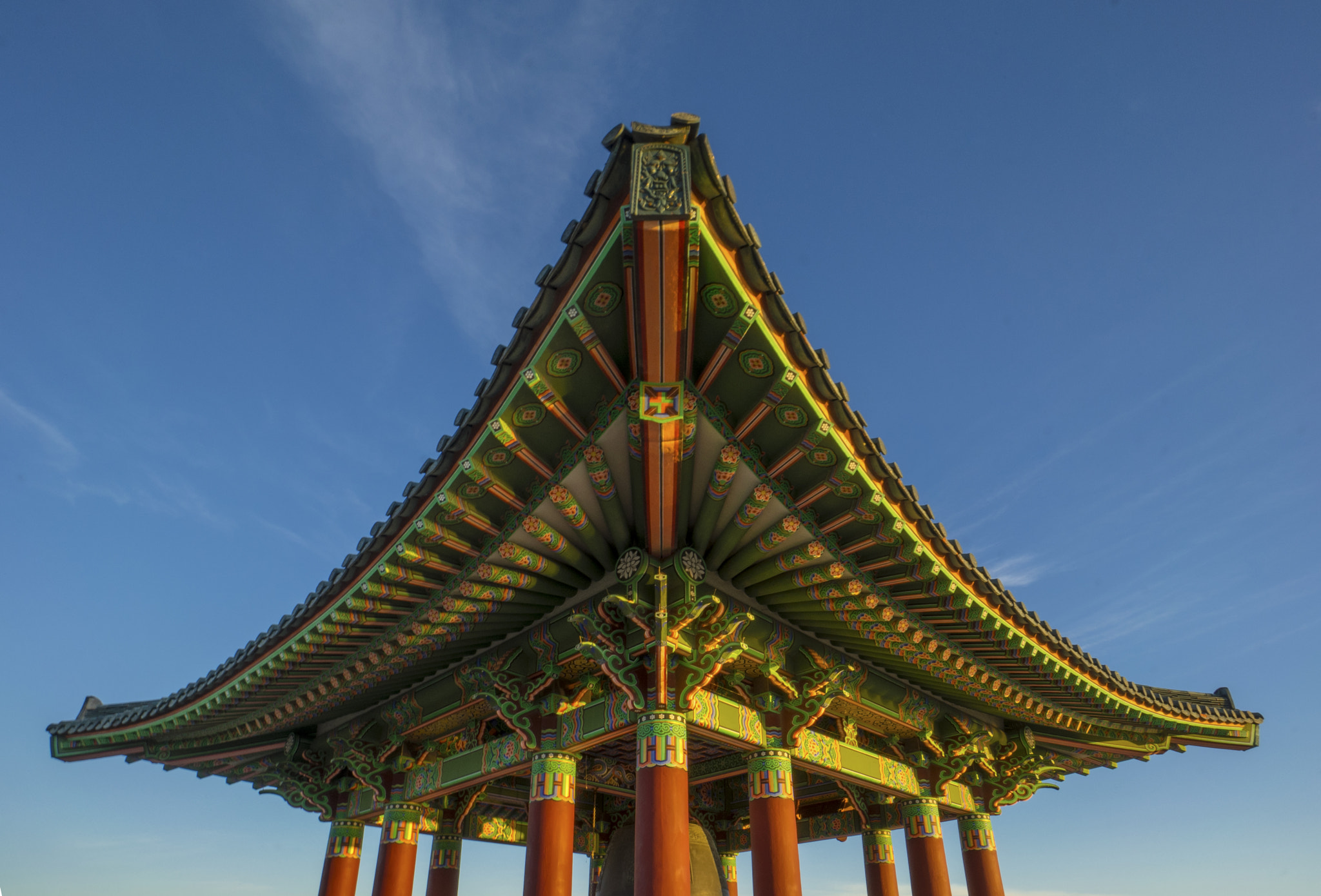 Sony a7R + Sony E 10-18mm F4 OSS sample photo. Korean bell of friendship photography