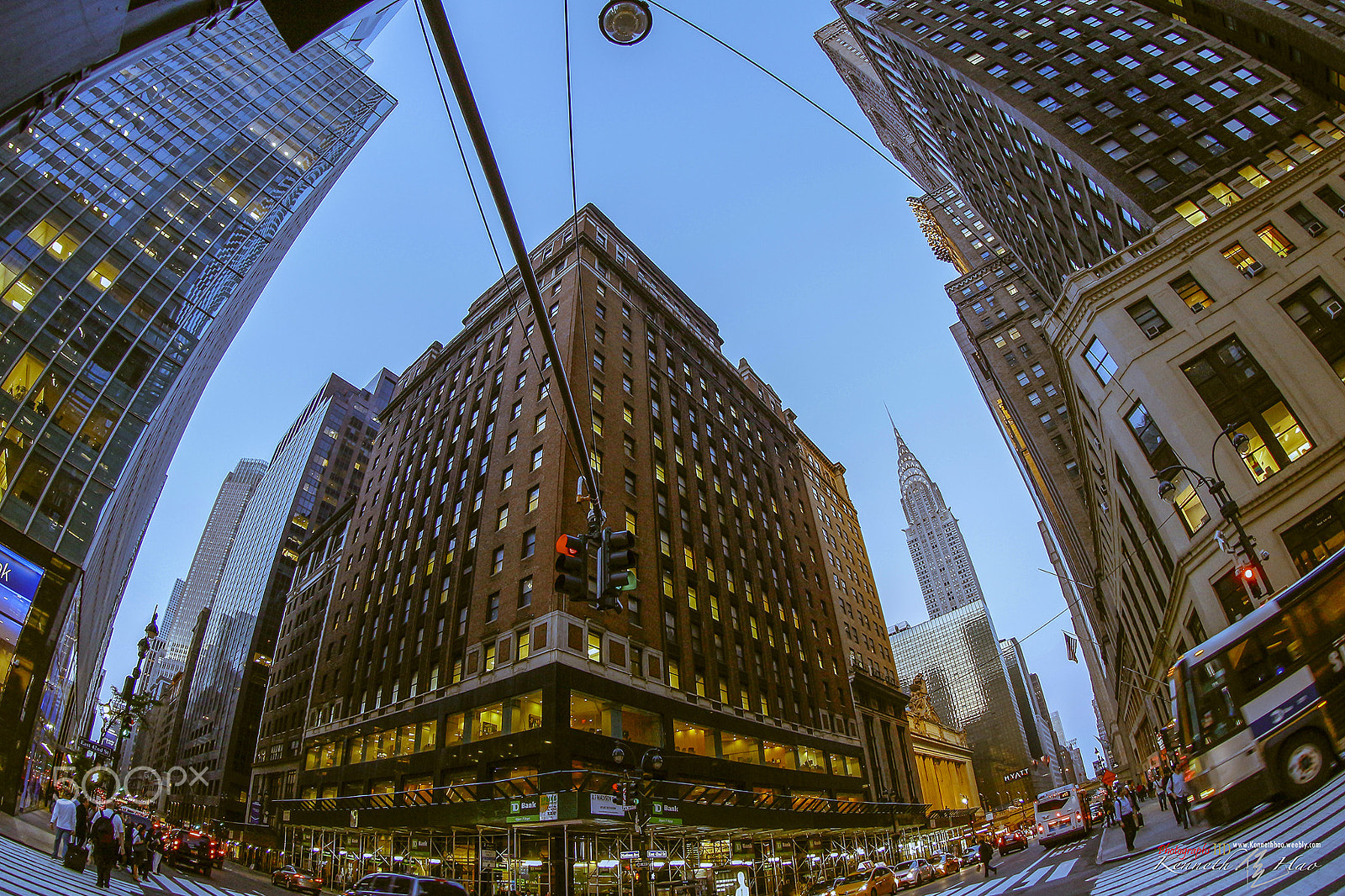 Canon EF 8-15mm F4L Fisheye USM sample photo. Streets of new york photography