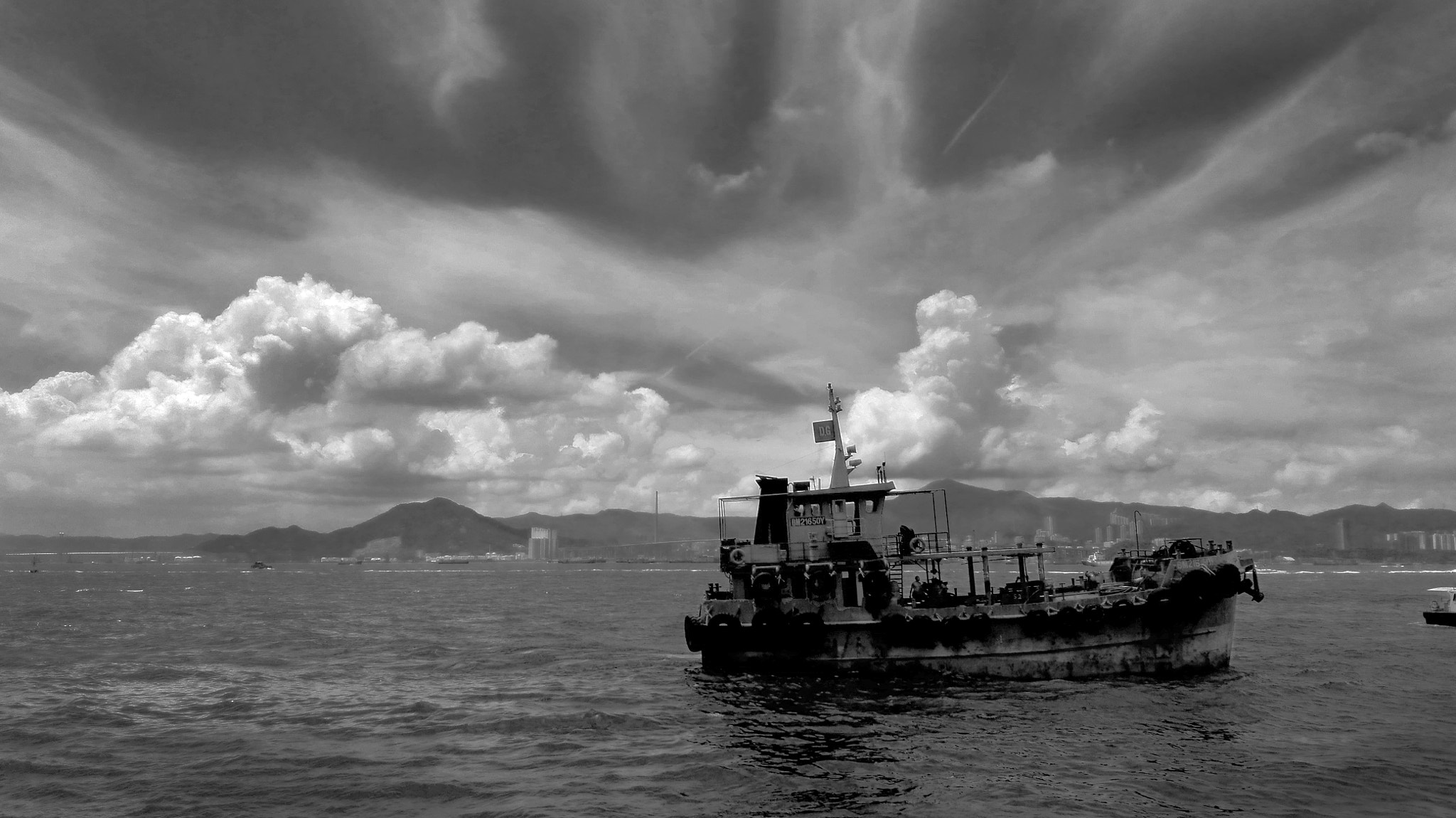 HUAWEI Che2-UL00 sample photo. A view of west district, victoria harbor. photography