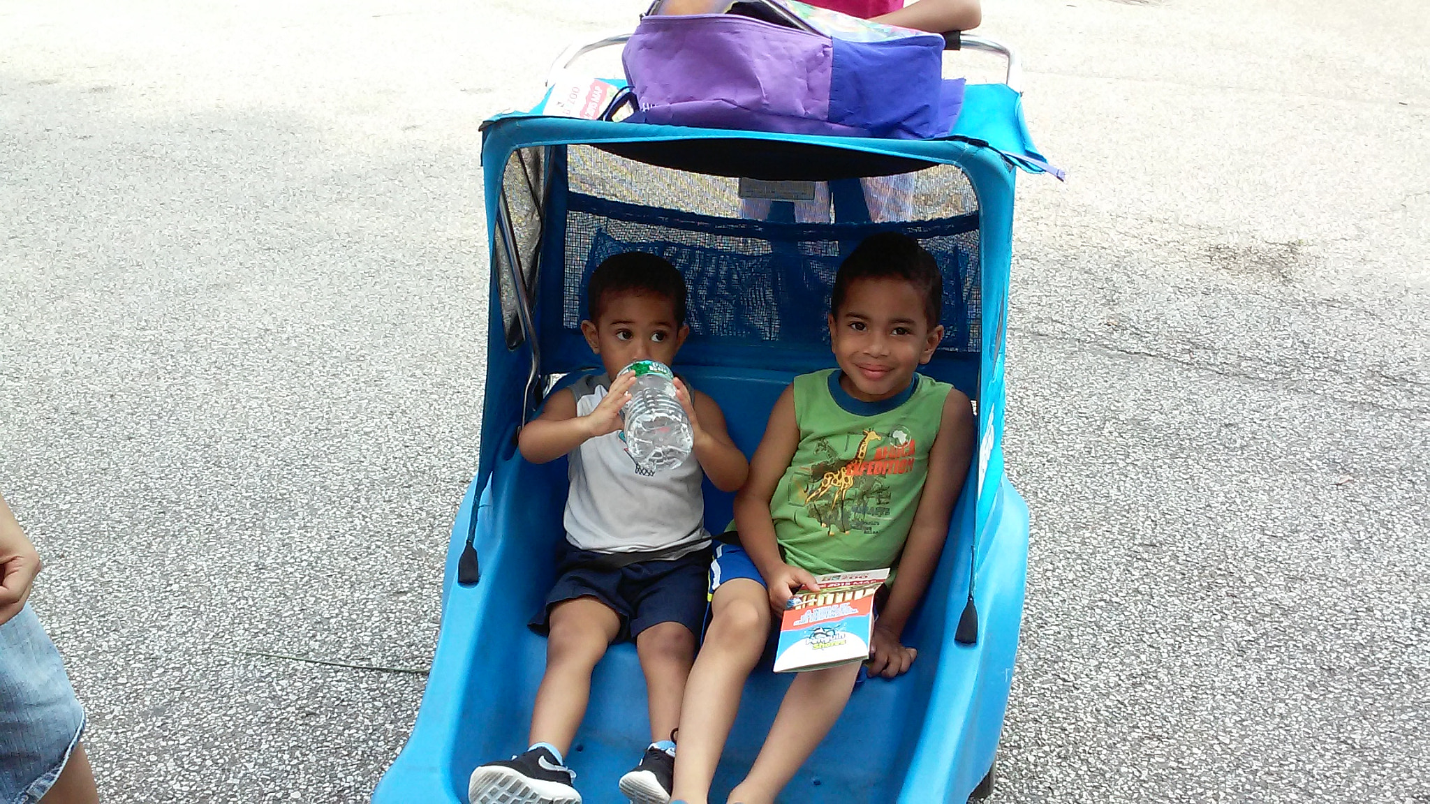 LG L90 sample photo. Uncle and nephew photography