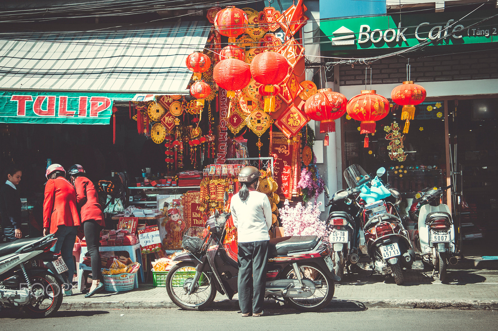 Canon EOS 600D (Rebel EOS T3i / EOS Kiss X5) sample photo. Tet viet nam - da lat, viet nam photography