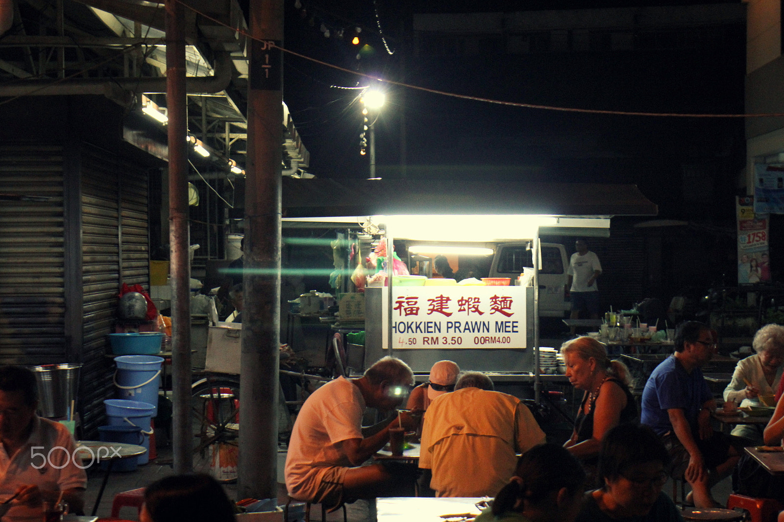 Canon EOS 60D + Sigma 18-50mm F2.8-4.5 DC OS HSM sample photo. Famous penang prawn noodle photography