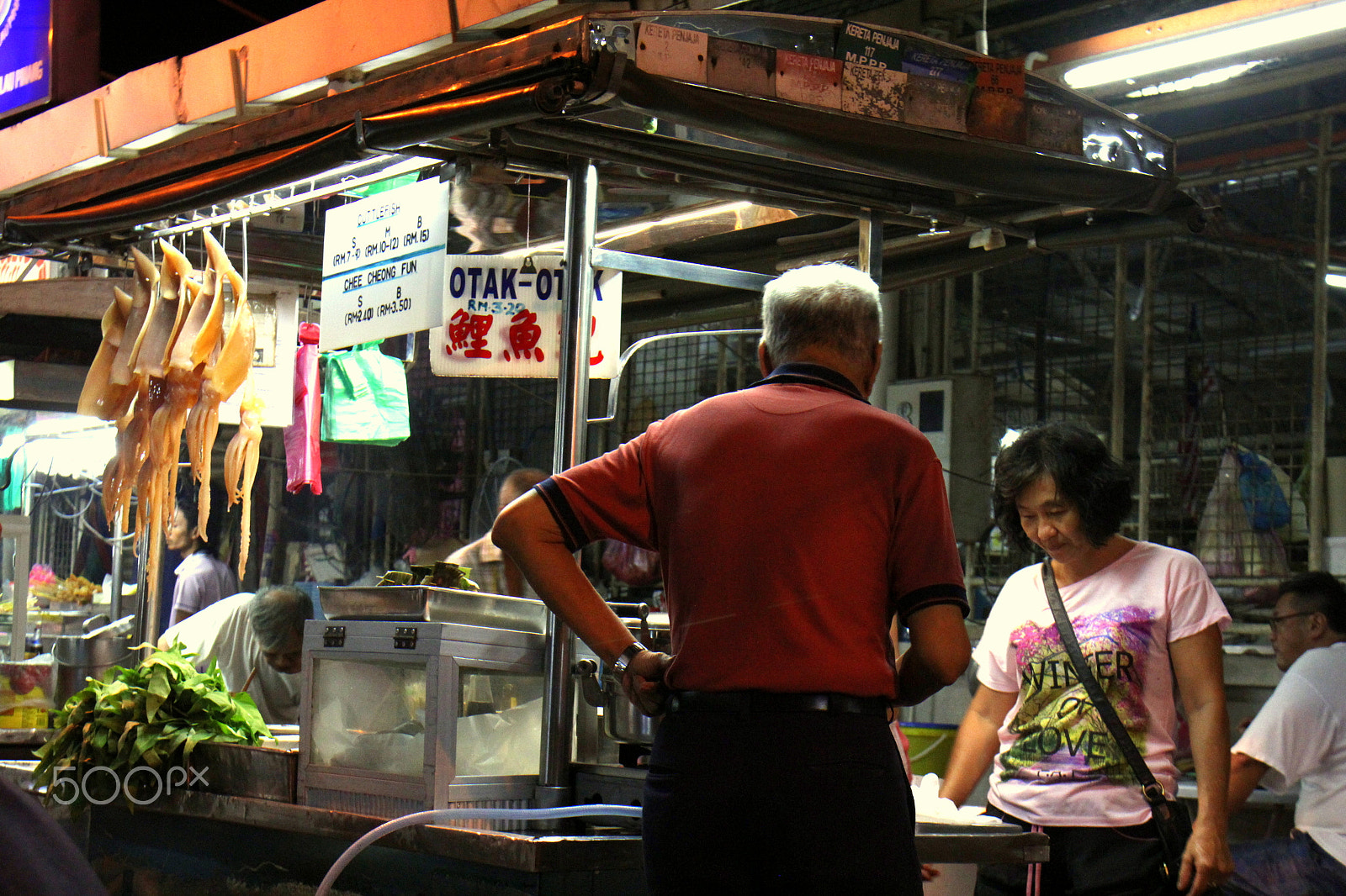 Canon EOS 60D + Sigma 18-50mm F2.8-4.5 DC OS HSM sample photo. Streetfood dining in georgetown, penang photography