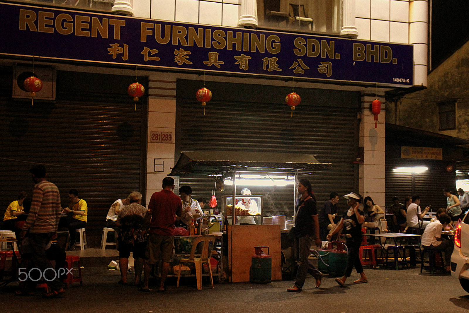 Canon EOS 60D + Sigma 18-50mm F2.8-4.5 DC OS HSM sample photo. Streetfood dining in georgetown, penang photography