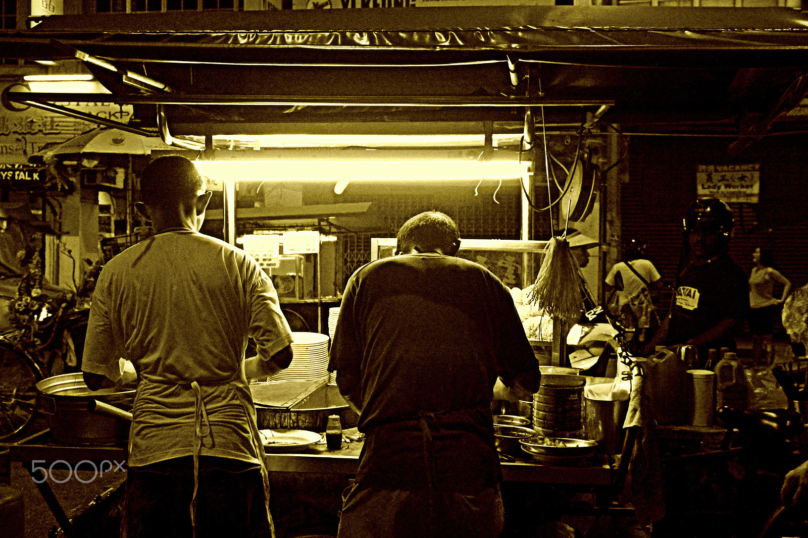 Canon EOS 60D + Sigma 18-50mm F2.8-4.5 DC OS HSM sample photo. Streetfood dining in georgetown, penang photography