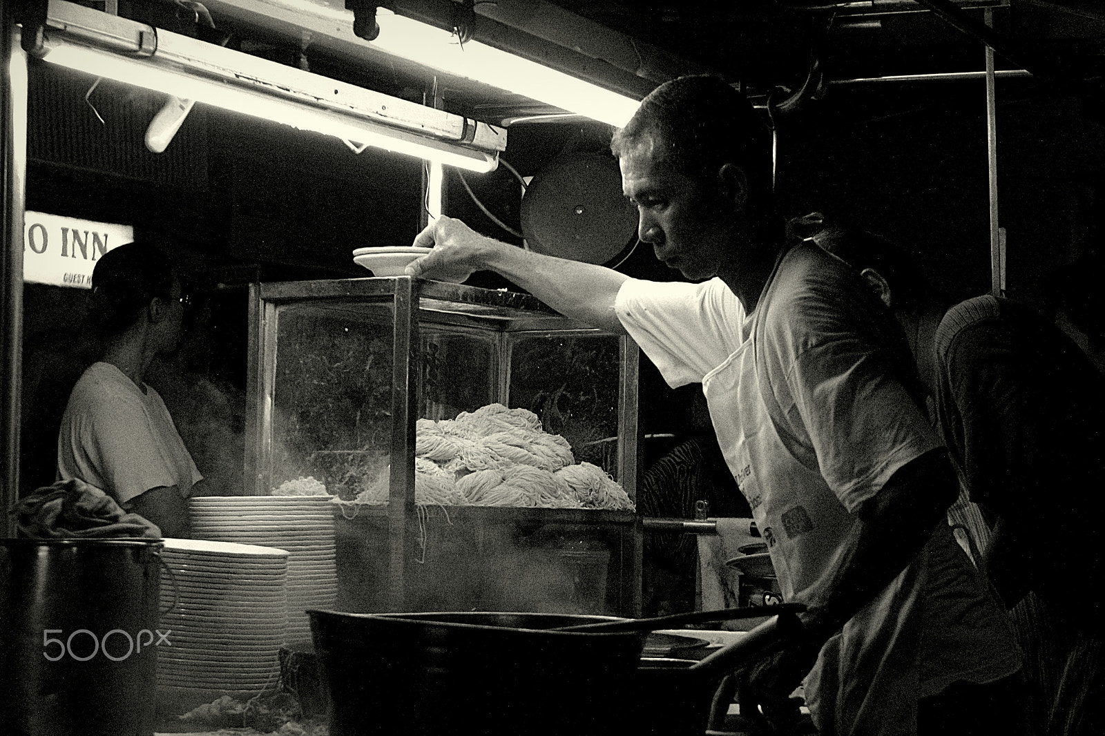 Canon EOS 60D + Sigma 18-50mm F2.8-4.5 DC OS HSM sample photo. Streetfood dining in georgetown, penang photography